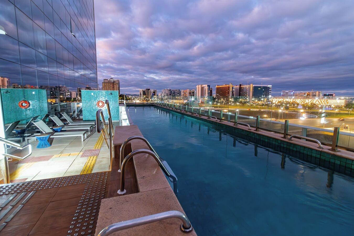 Vista Piscina OZPED Flats Particulares Alvorada