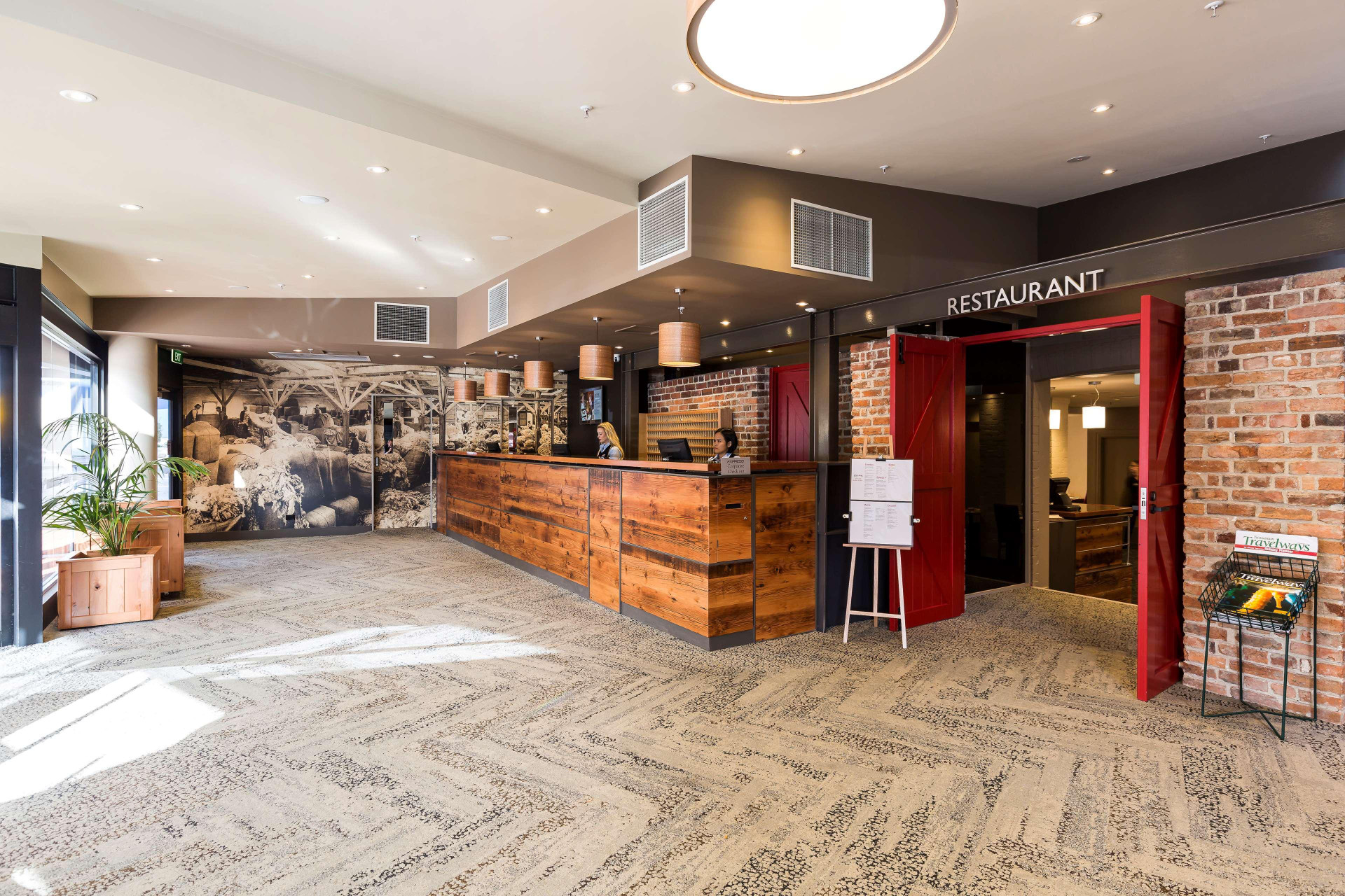 Vista Lobby The Old Woolstore Apartment Hotel