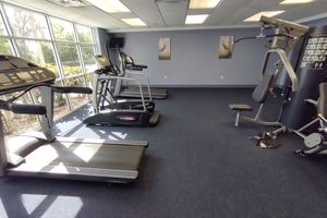 Renta temporal - Lakefront 885 sf CONDO just 1 mile to DISNEY with Balcony & 2 Resort POOLS & SPA