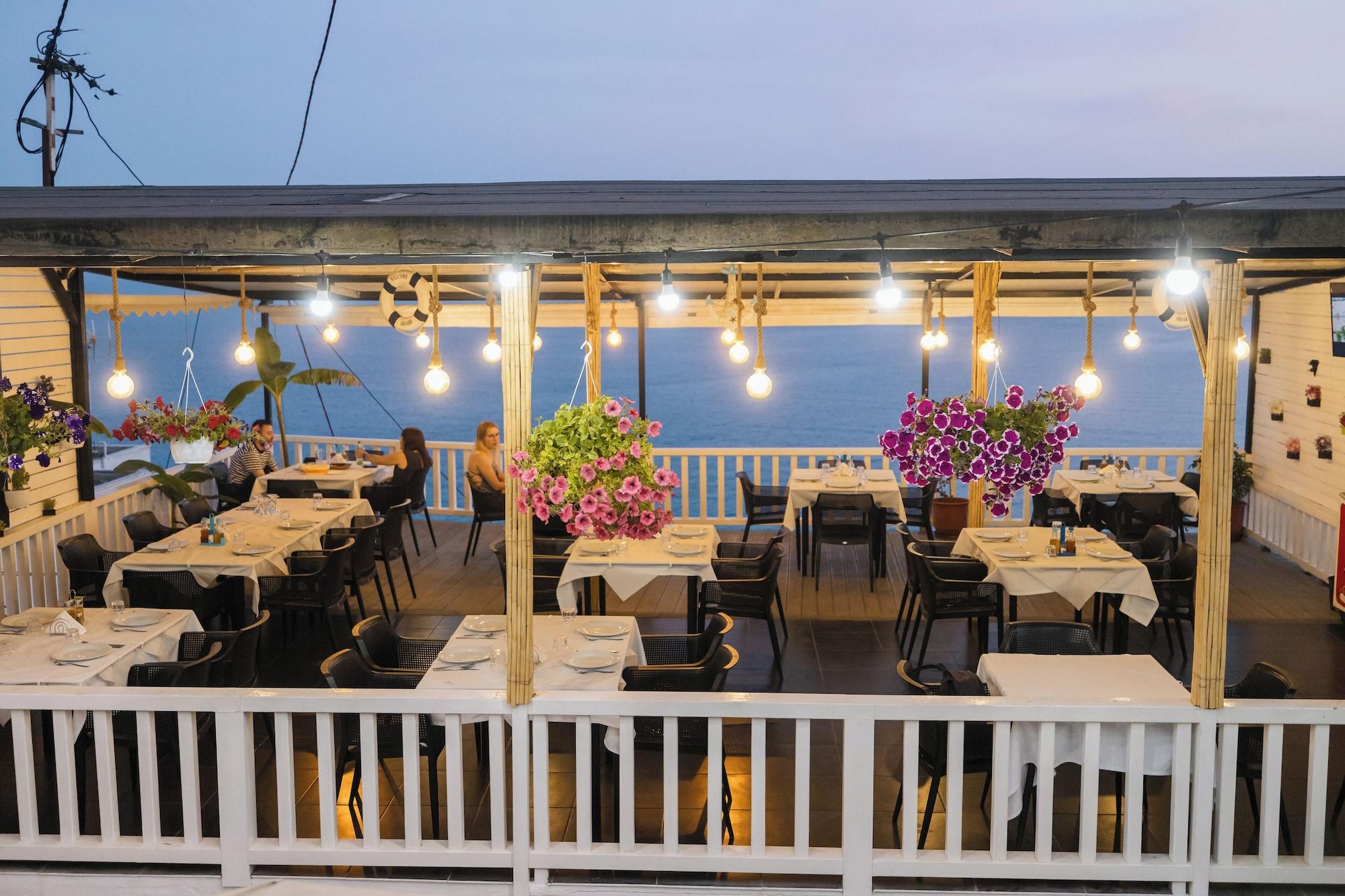 Restaurant Qeparo Napolon Complex