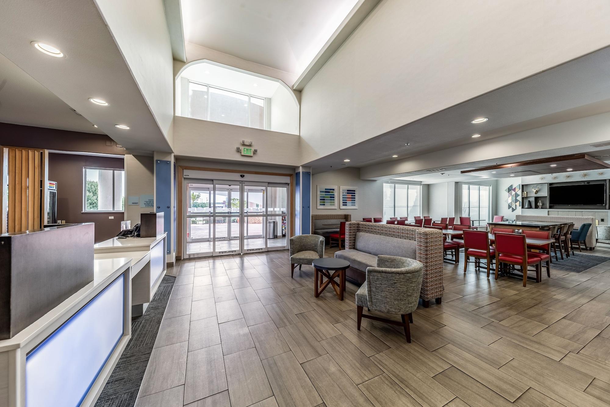 Vista Exterior Holiday Inn Express & Suites Fort Worth - Fossil Creek by IHG