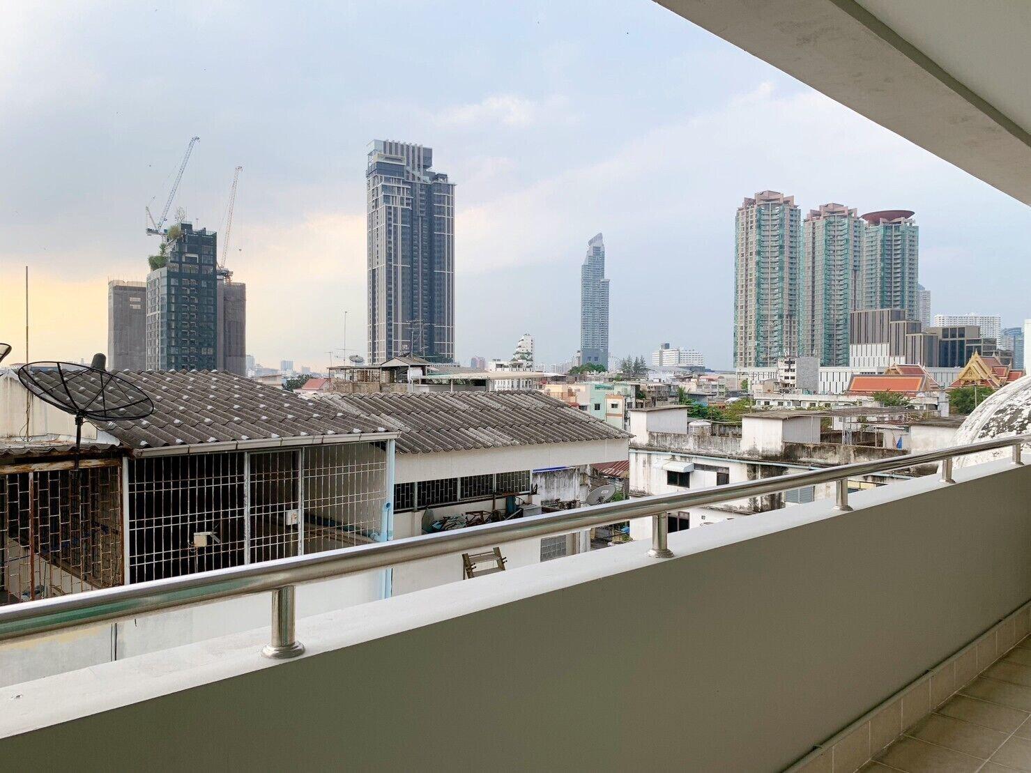 Vista Exterior Miloft Sathorn hotel