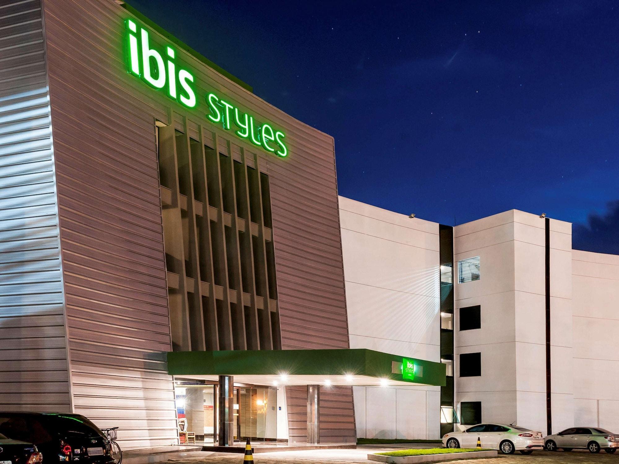 Vista Exterior Ibis Styles Sao Mateus