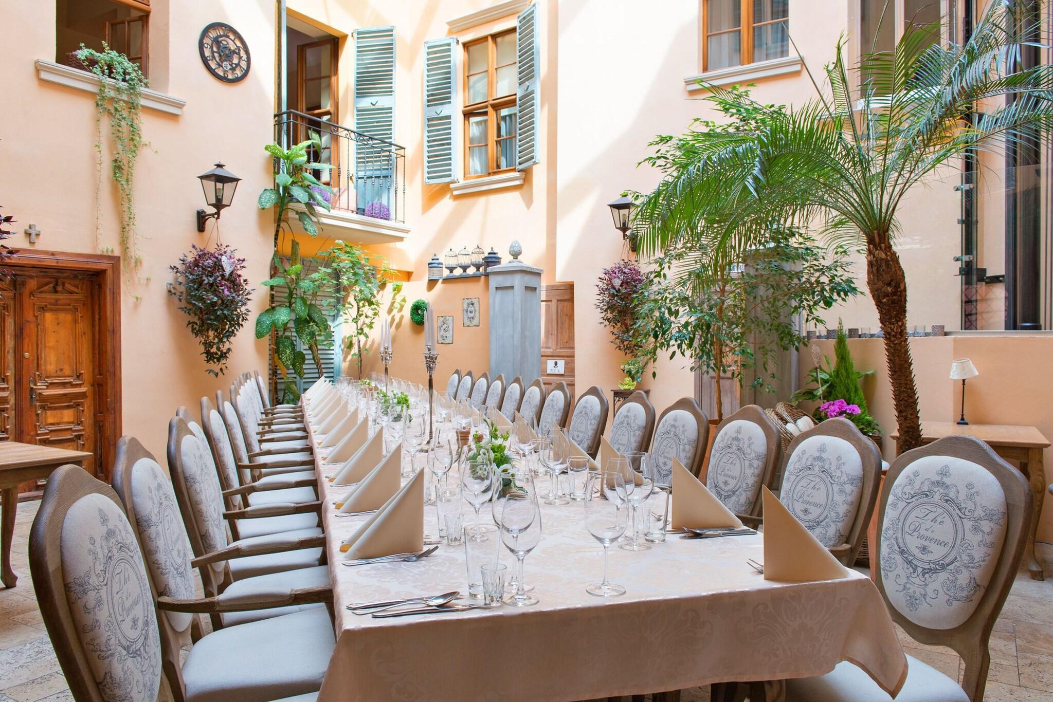Restaurant Hotel Kolegiacki