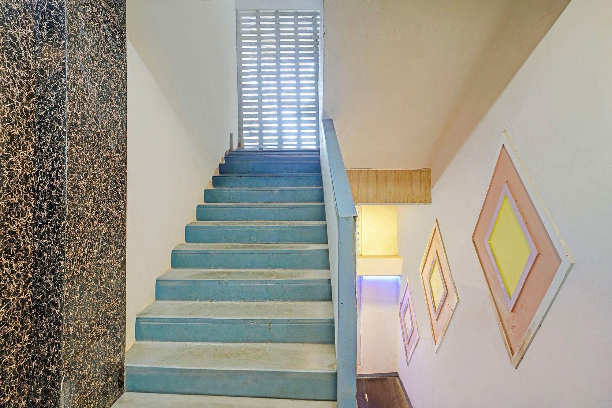 Varios Via Maahi Residency