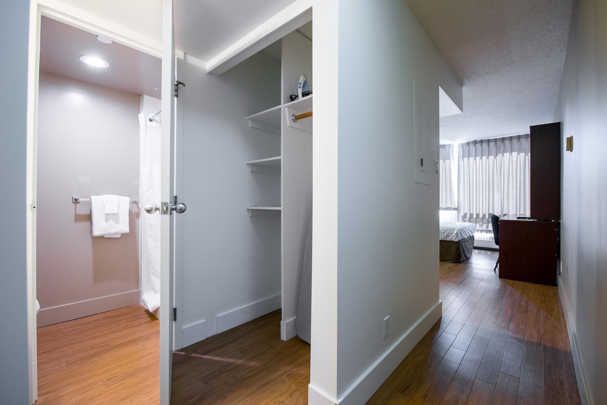 Set de Habitación Gage Suites at UBC