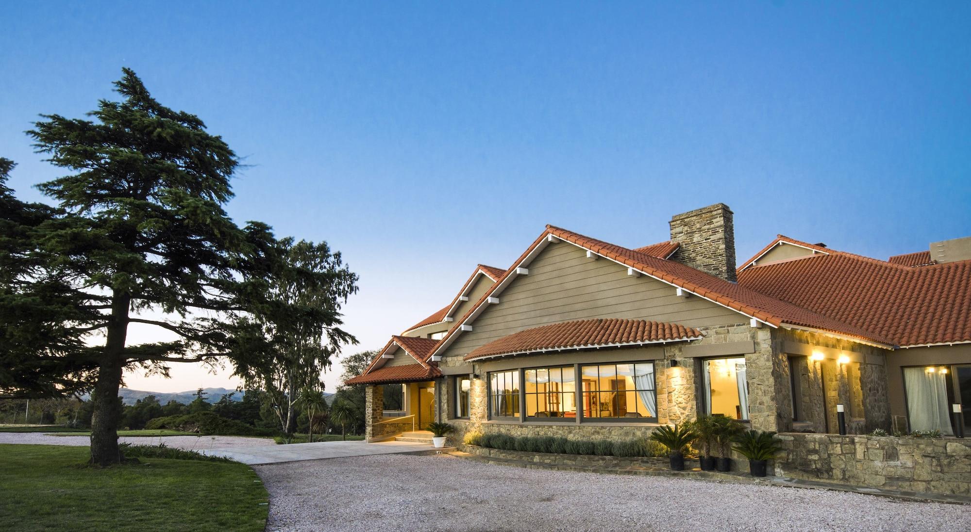 Vista Exterior Hotel Provincial Sierra de la Ventana