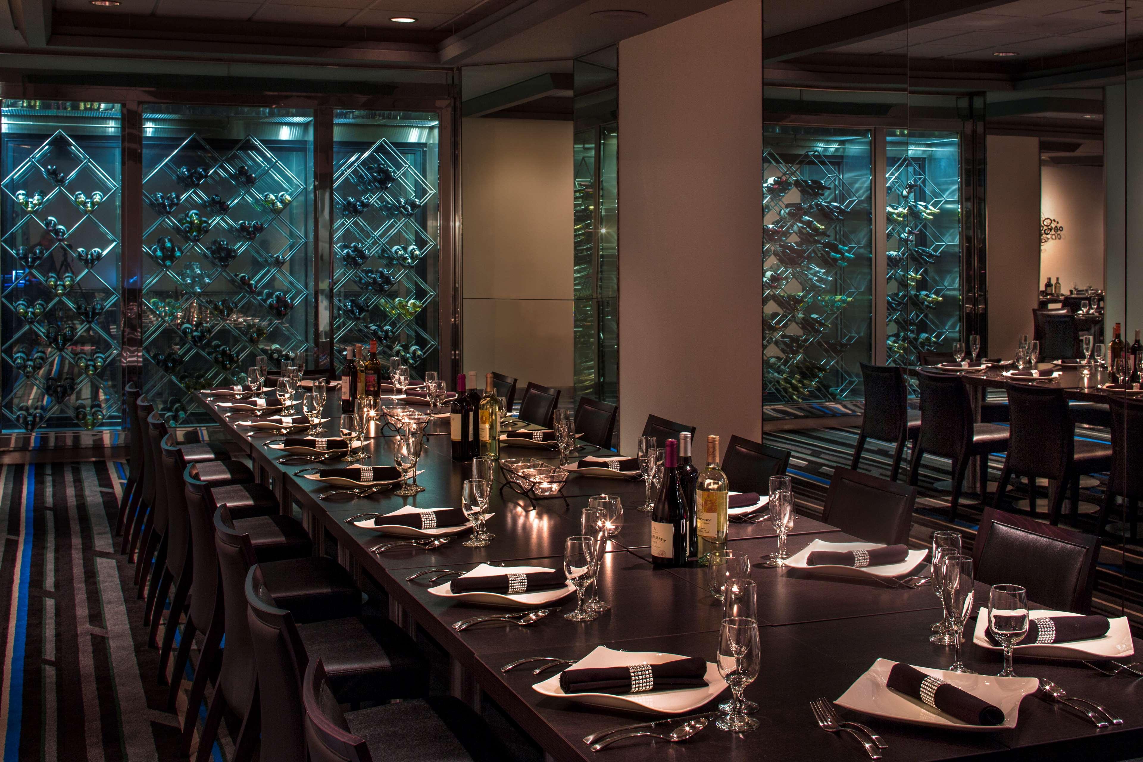 Restaurant Doubletree by Hilton Newark - Fremont
