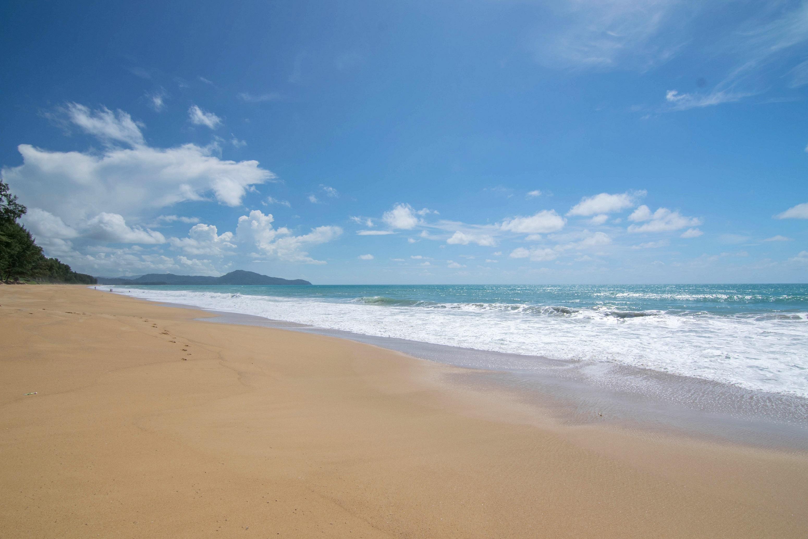 Playa SALA Phuket Mai Khao Beach Resort