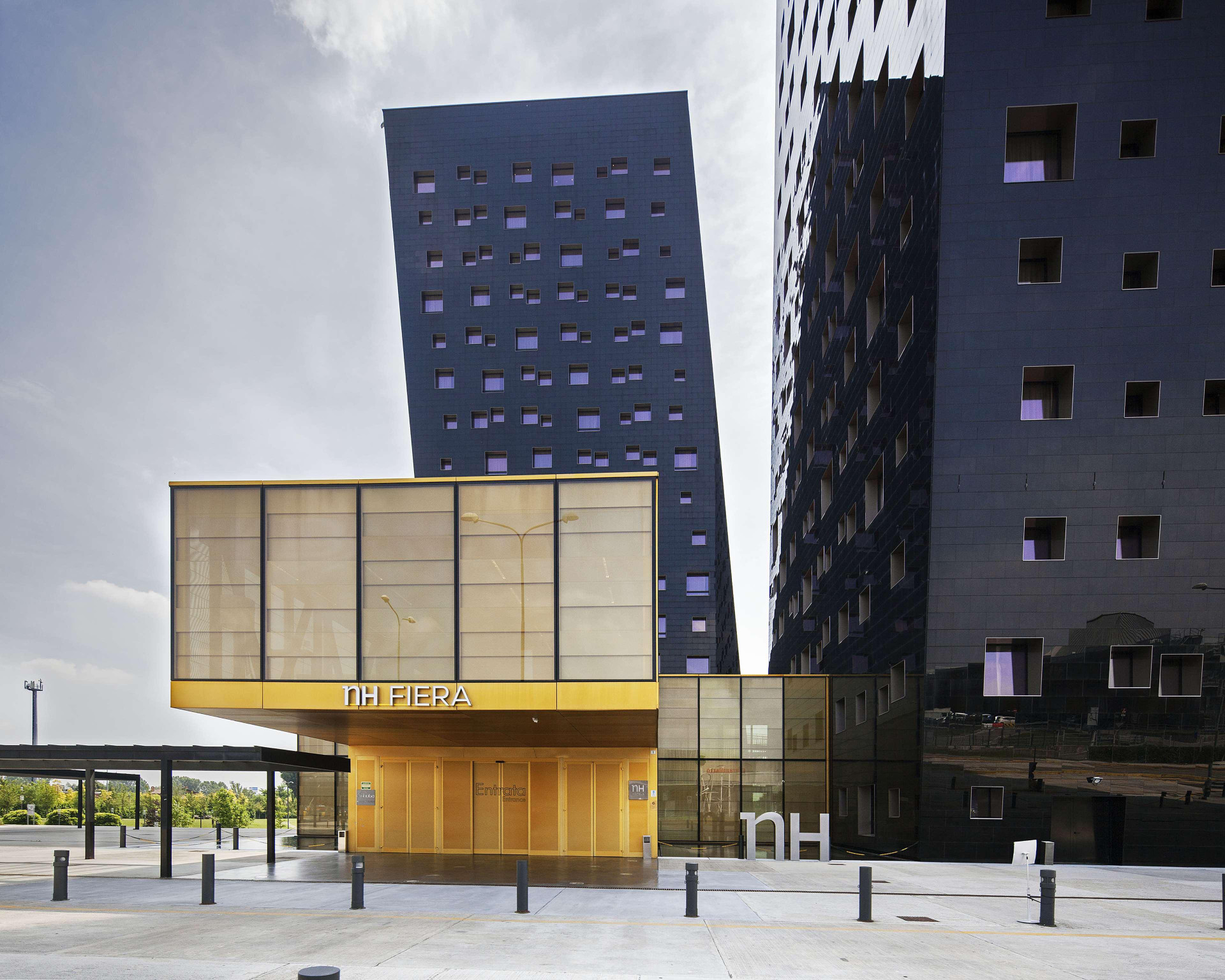 Vista Exterior NH Milano Fiera