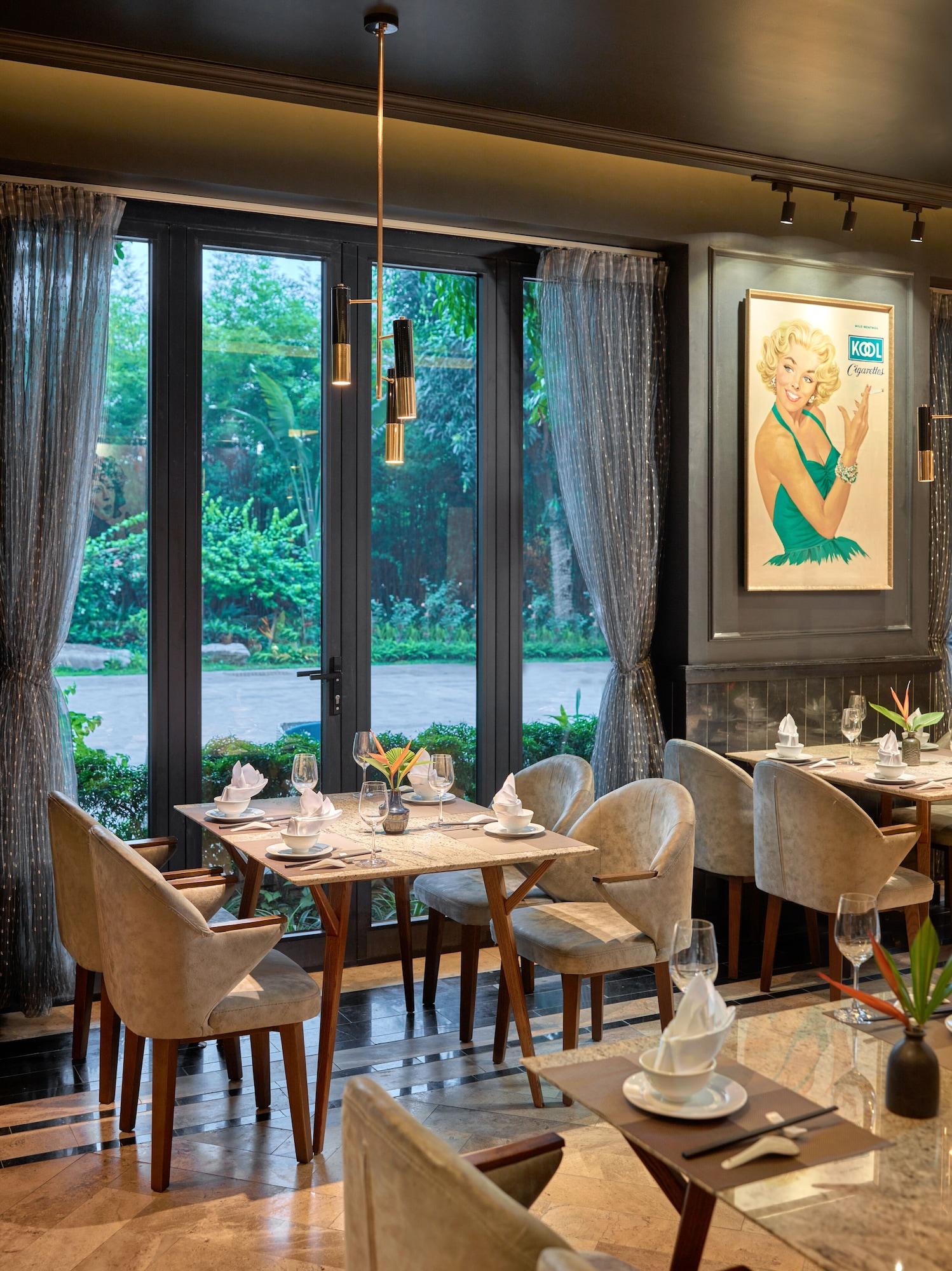 Restaurant Ravatel Luxury Hotel Bac Giang