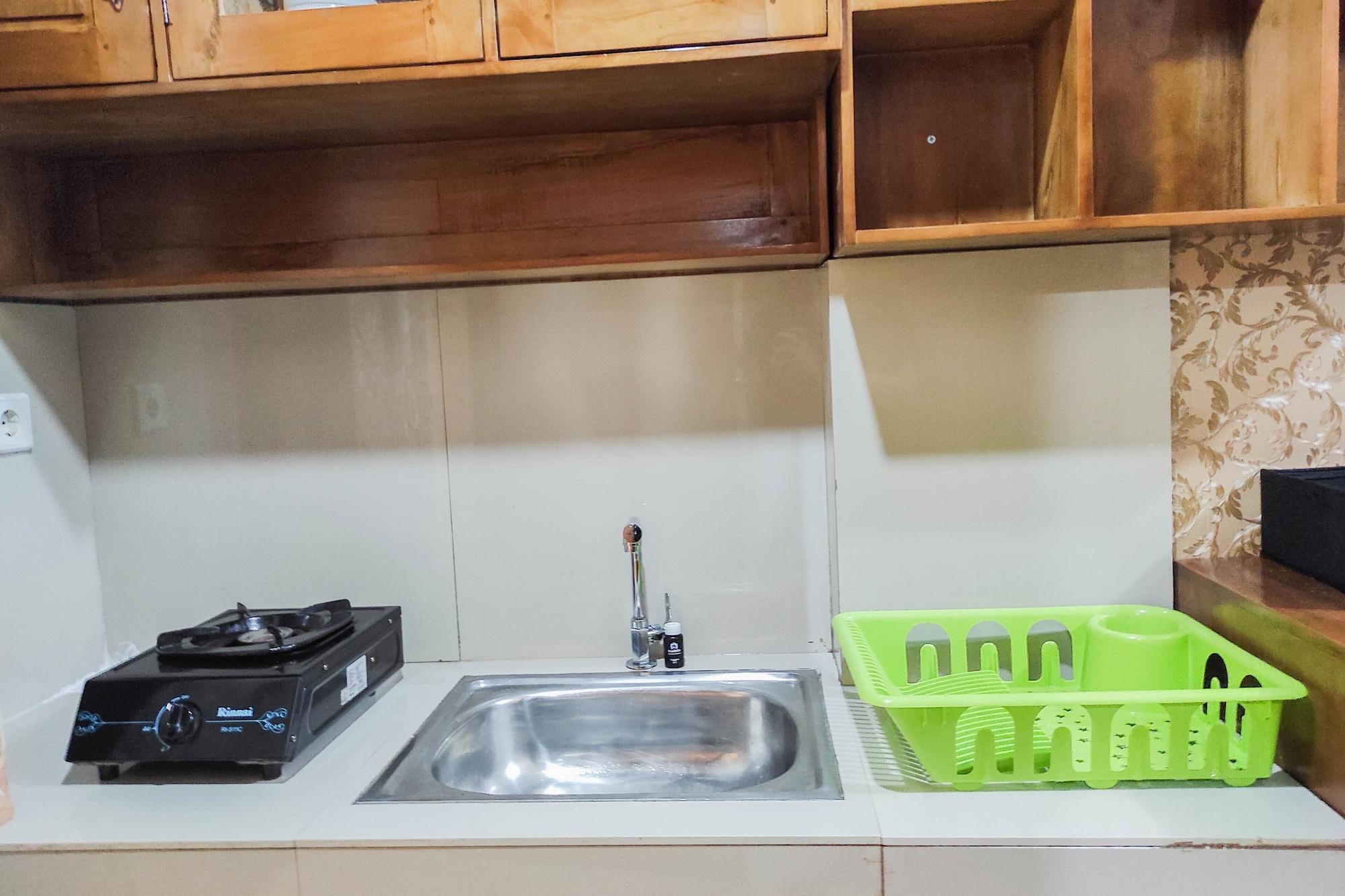 Equipamiento de Habitación Luxurious 2Br At Vida View Makassar Apartment