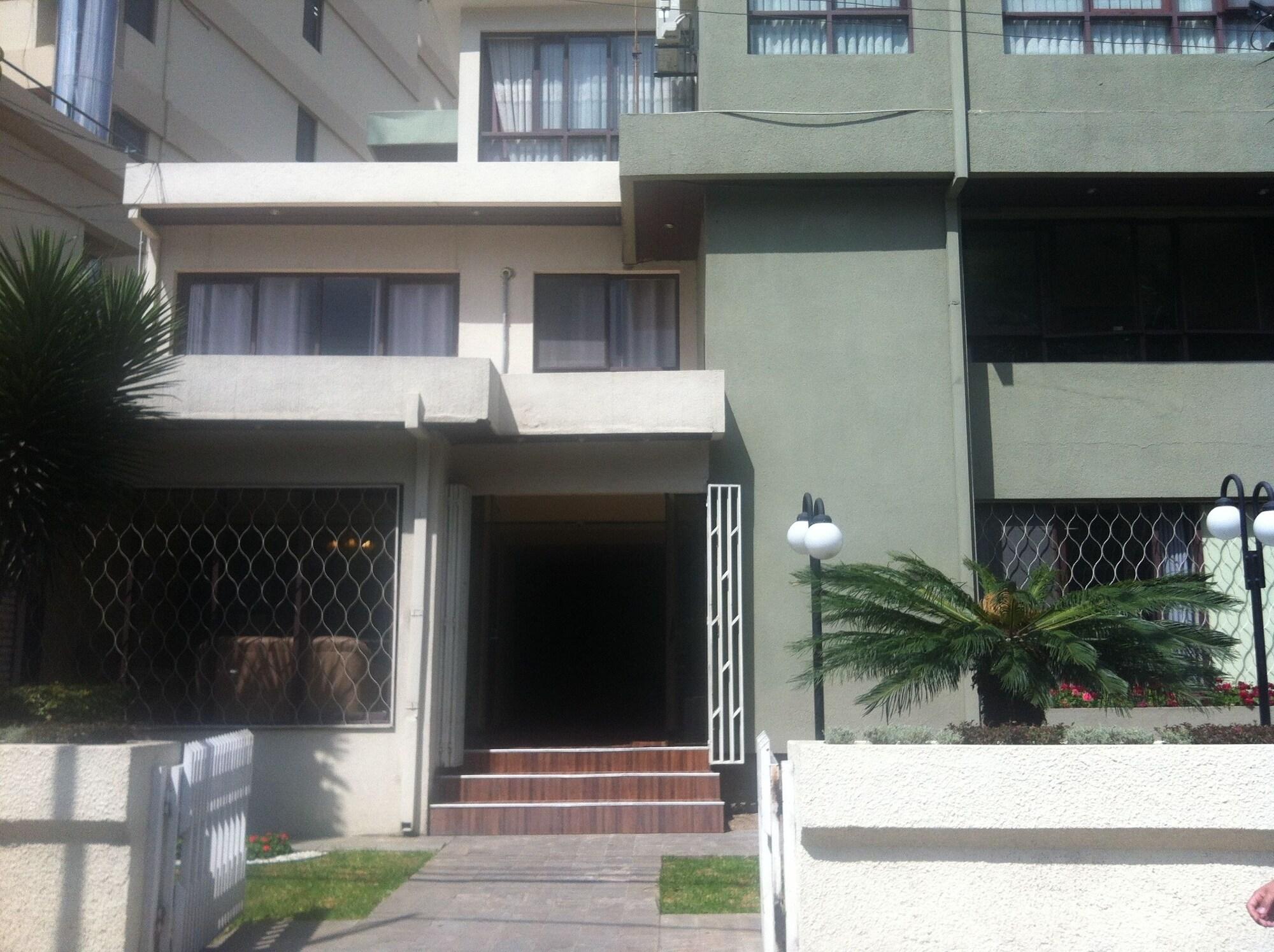 Varios El Prado Hotel
