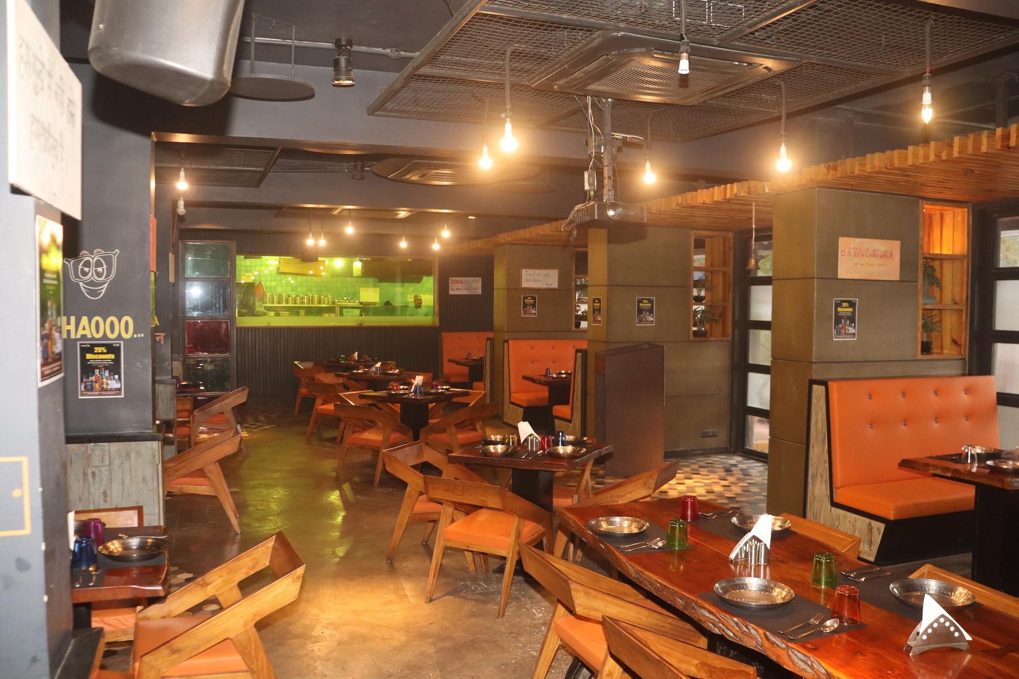 Restaurant Kyriad Hotel Indore