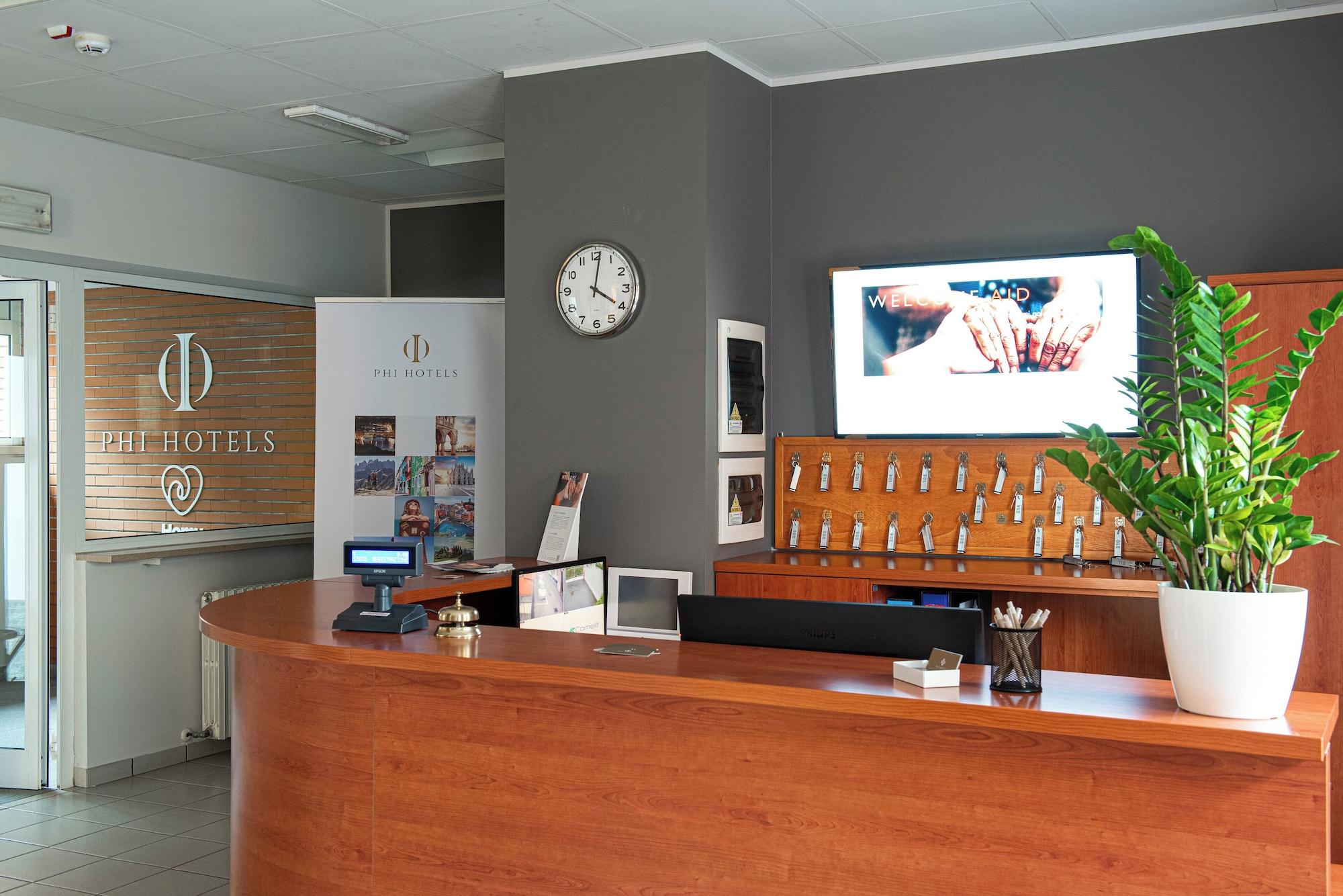 Varios Phi Hotel Homy Druento