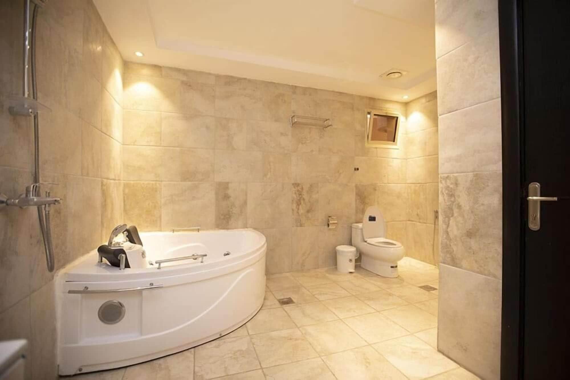 Equipamiento de Habitación Al Muteb Suites Al Qassim