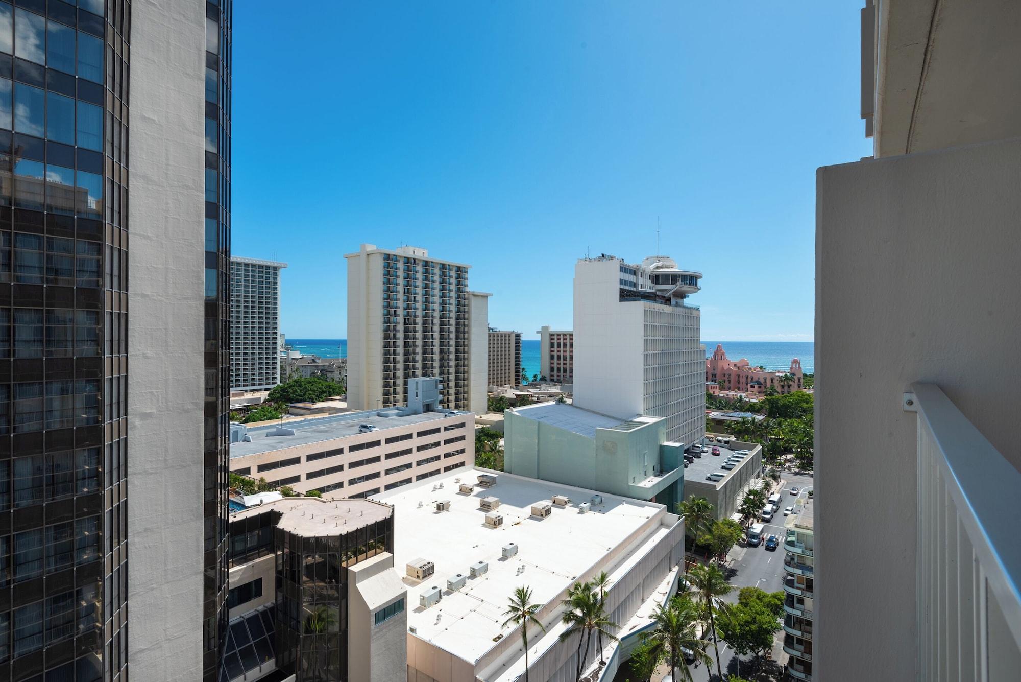 Playa Waikiki Place - the Place to be in Waikiki