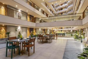 Alojamiento - Novotel Vijayawada Varun Hotel