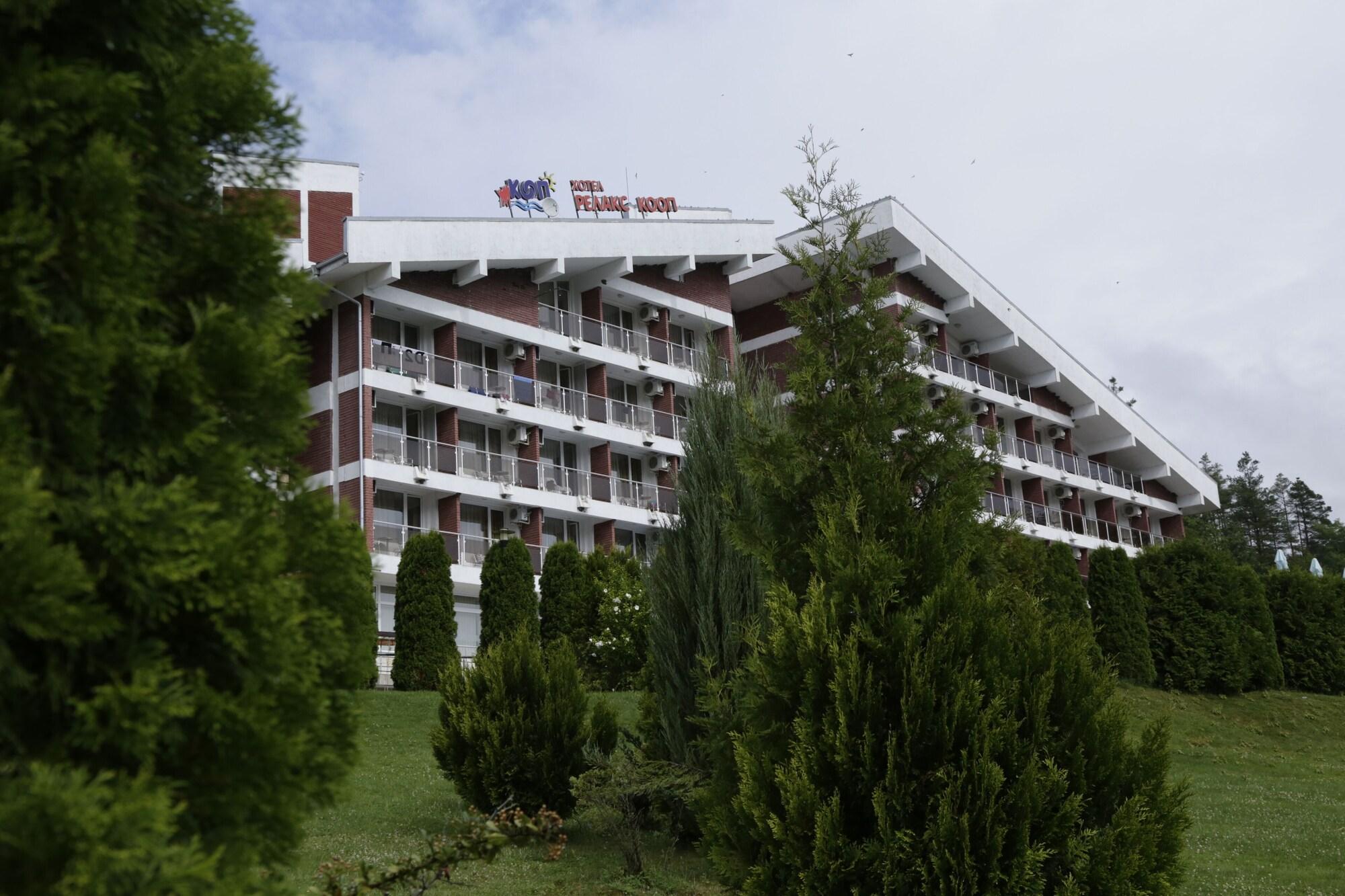 Vista Exterior Relax Coop Hotel