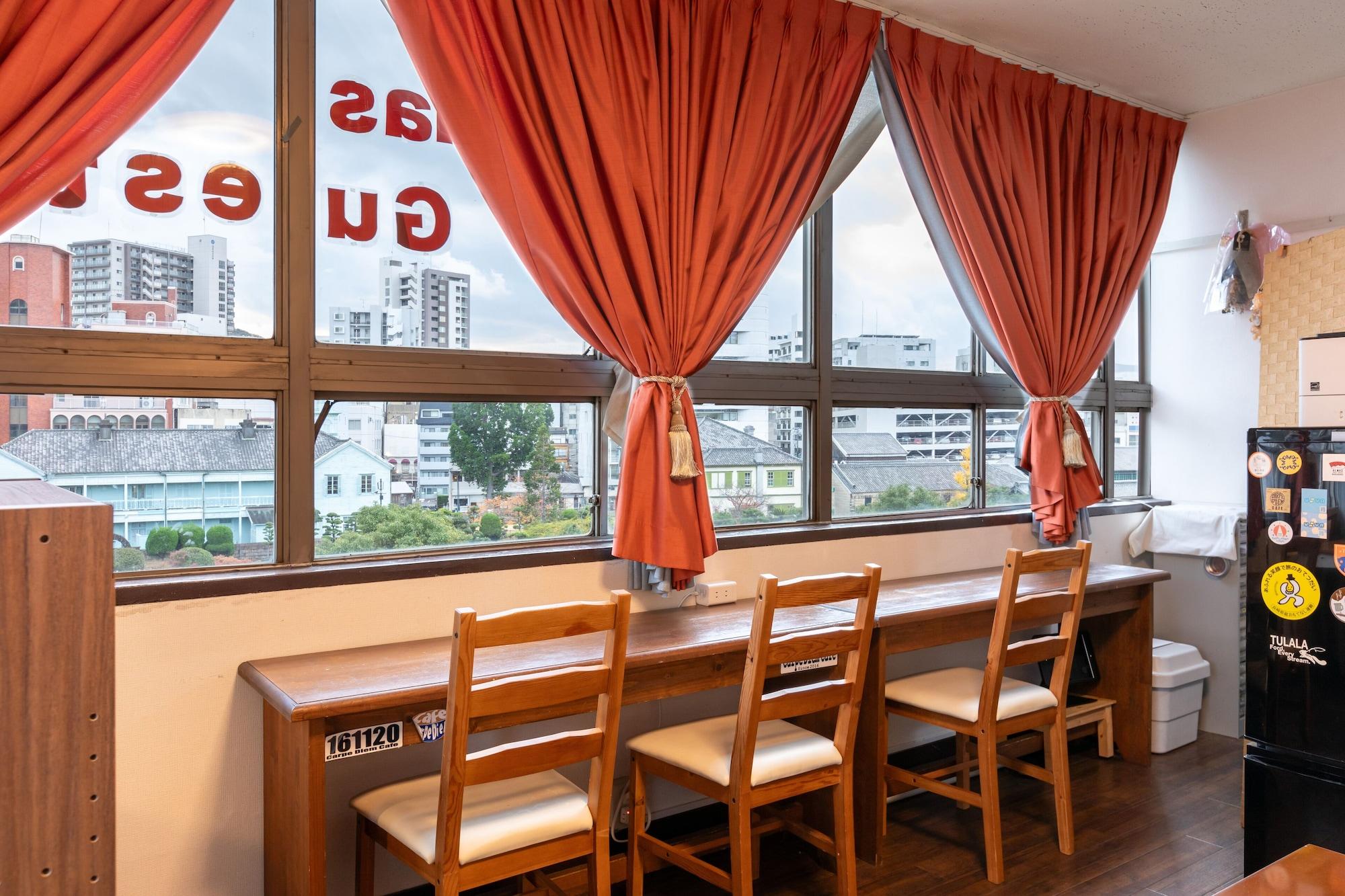 Comodidades del Alojamiento Almas Guest House - Hostel