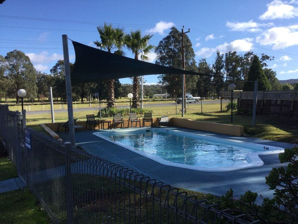 Vista Piscina Eden Golf View Motel