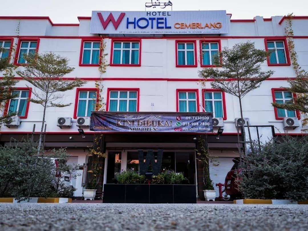 Vista Exterior W Hotel Cemerlang