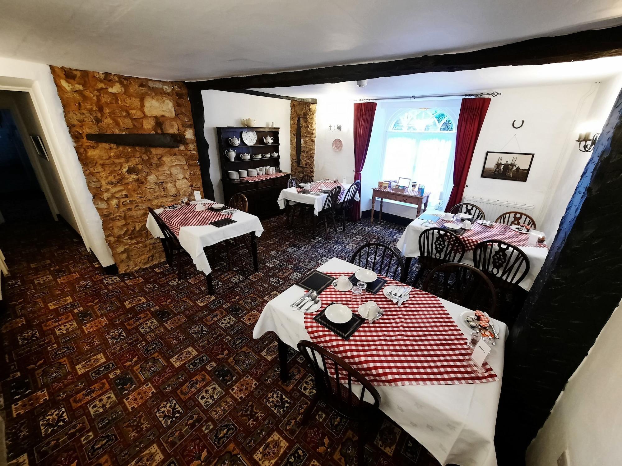 Restaurant The White Cottage B&B