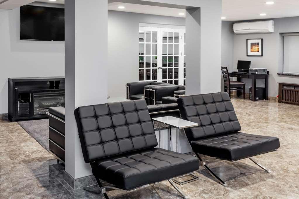 Vista Lobby Baymont by Wyndham Glenview