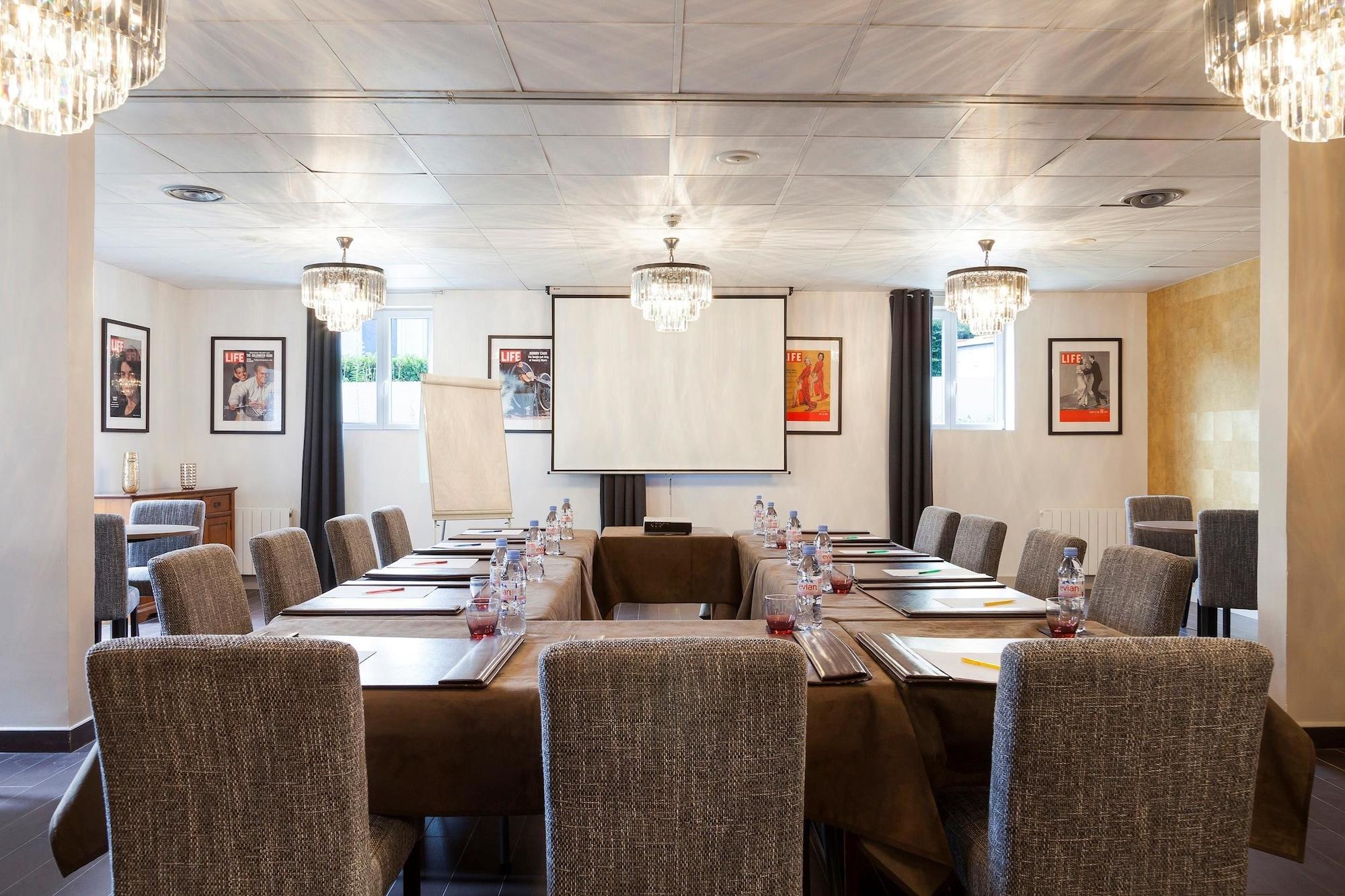 Sala de Reuniones Hotel Acadie Villebon-sur-Yvette