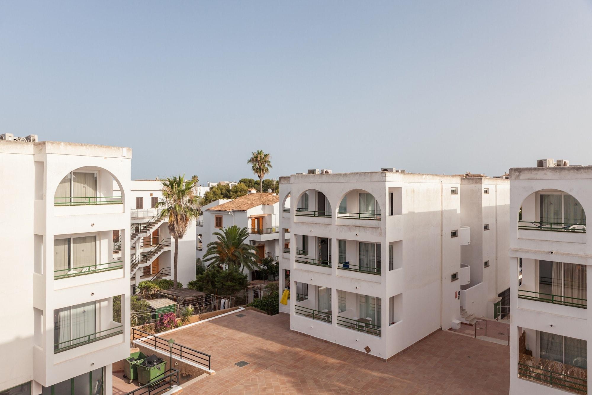 Vista Exterior Wyndham Portocolom