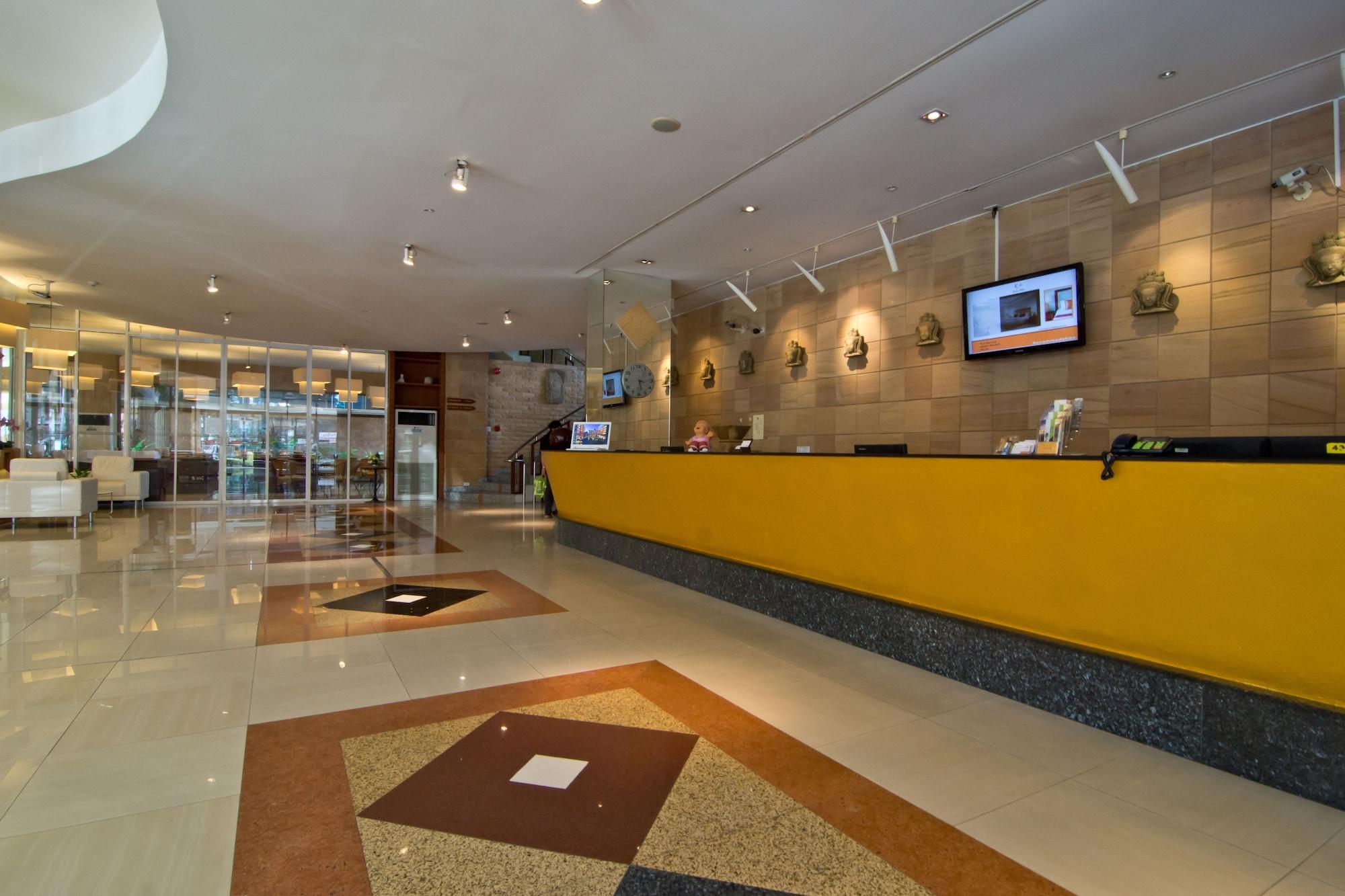 Vista Lobby Bella Villa Prima