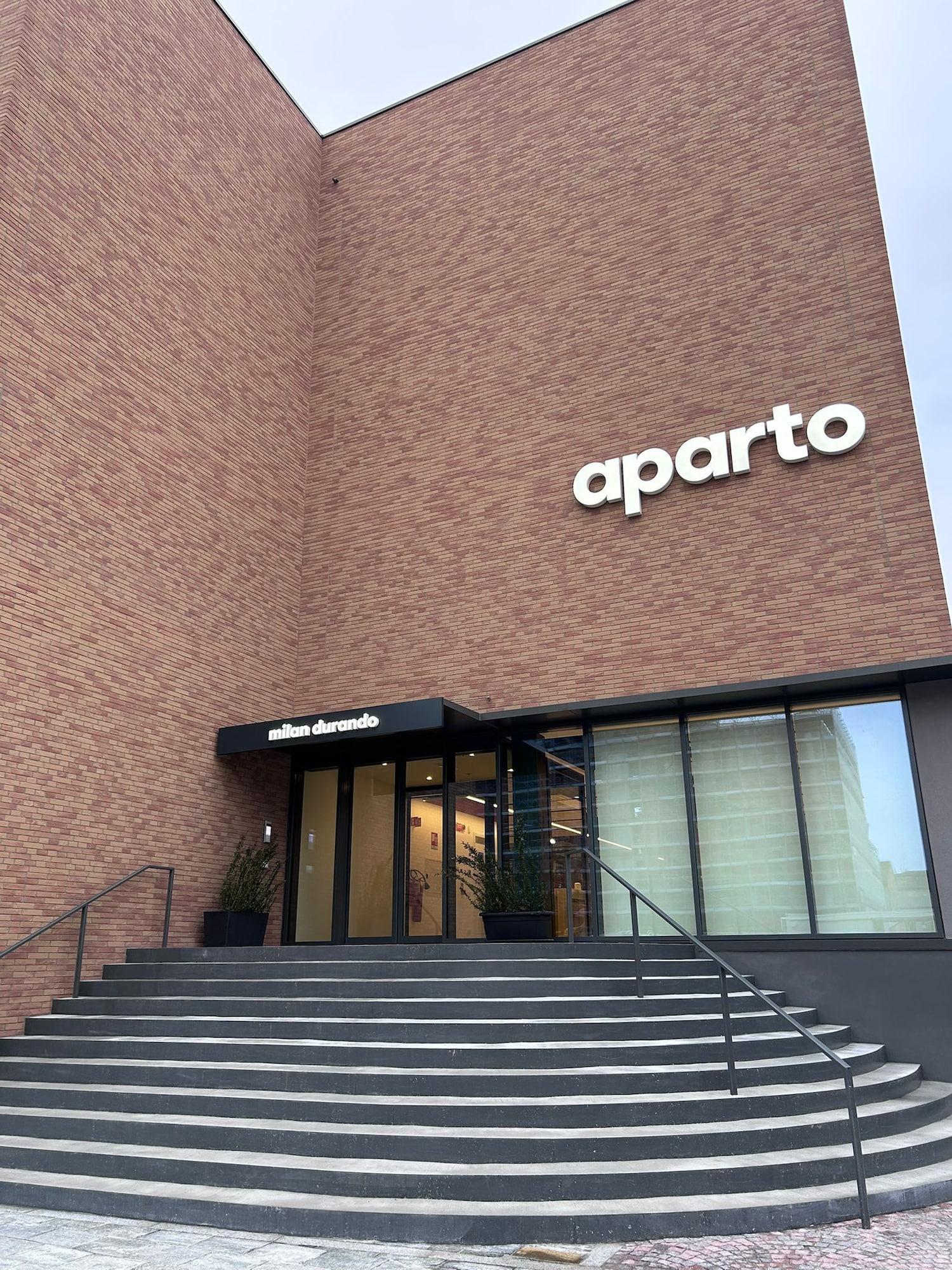 Vista Exterior aparto Milan Durando