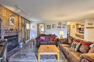 Alquiler Vacacional - Pet-friendly Fraser Condo: Hike, Bike & Ski!