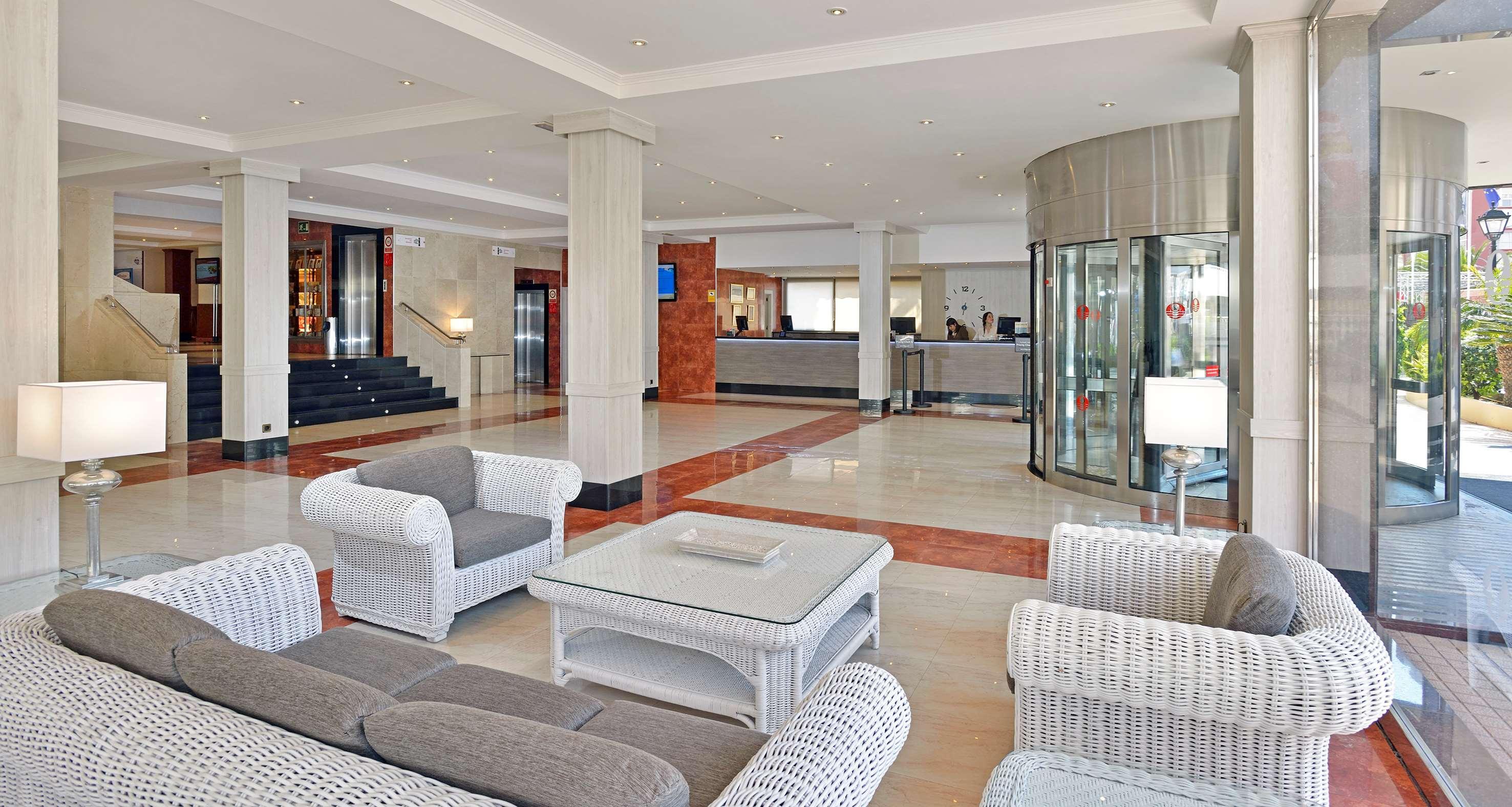 Vista Lobby Sol Pelícanos Ocas