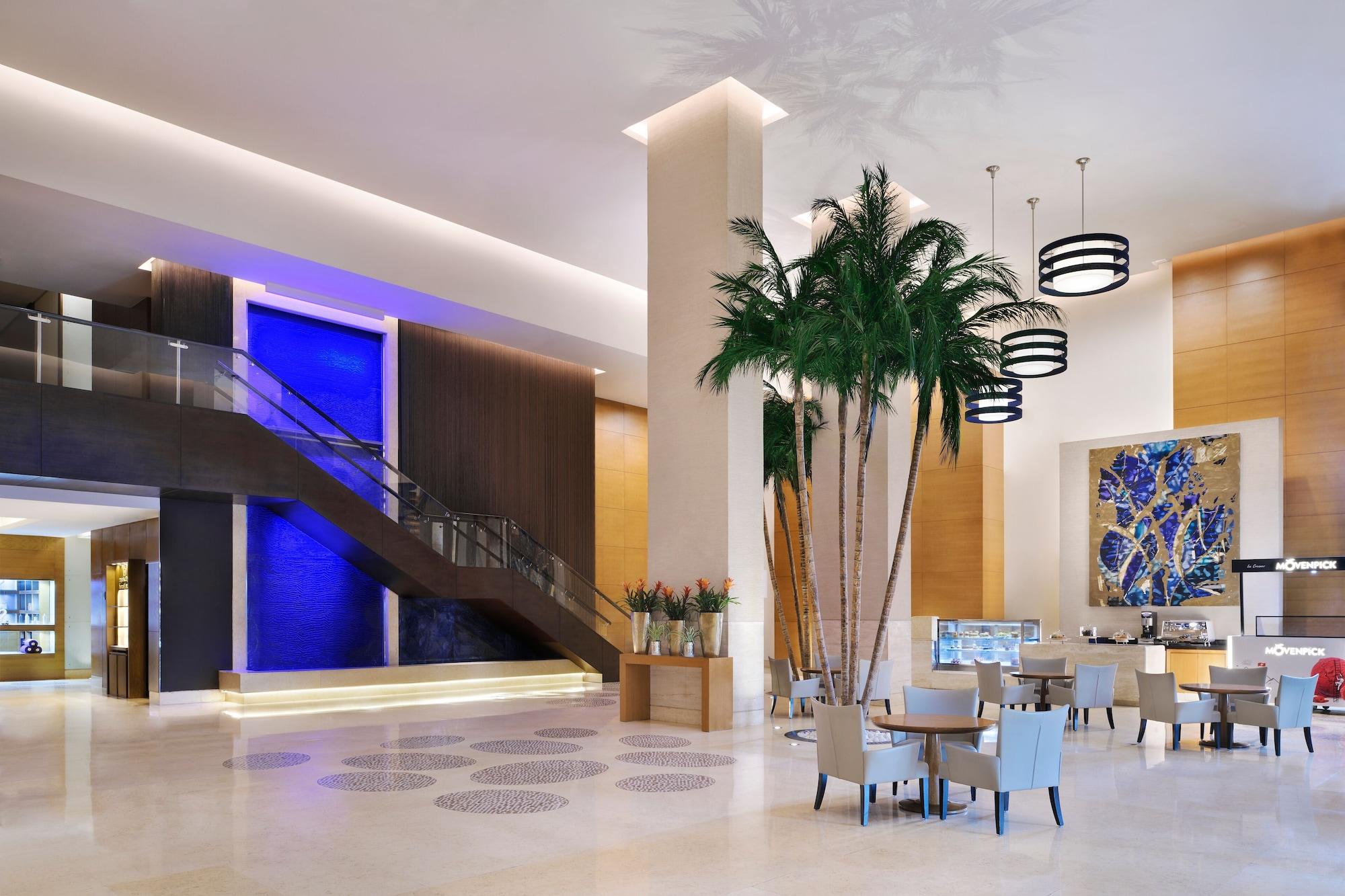 Vista Lobby Mövenpick Hotel Jumeirah Beach