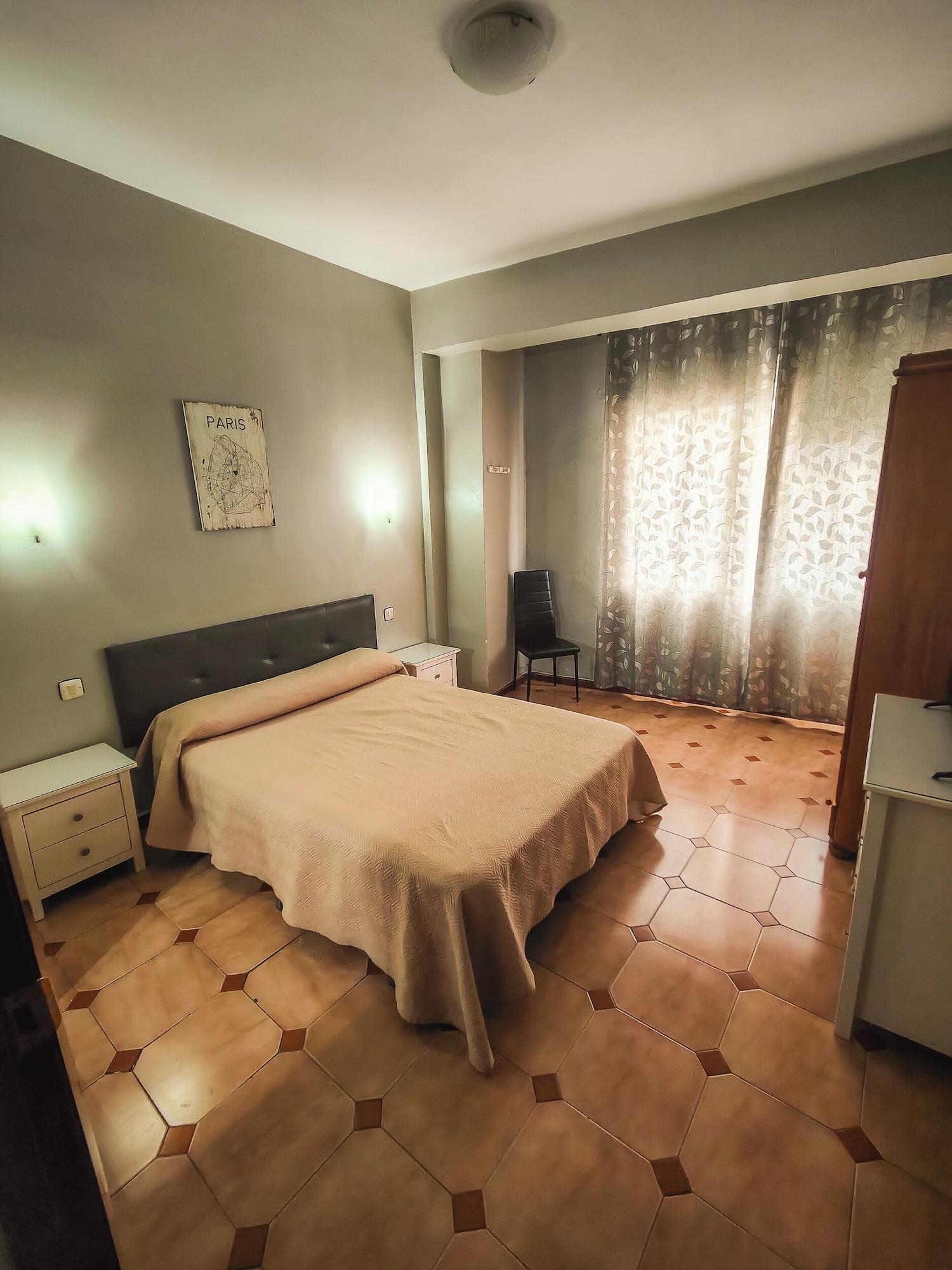 Habitación Hostal París