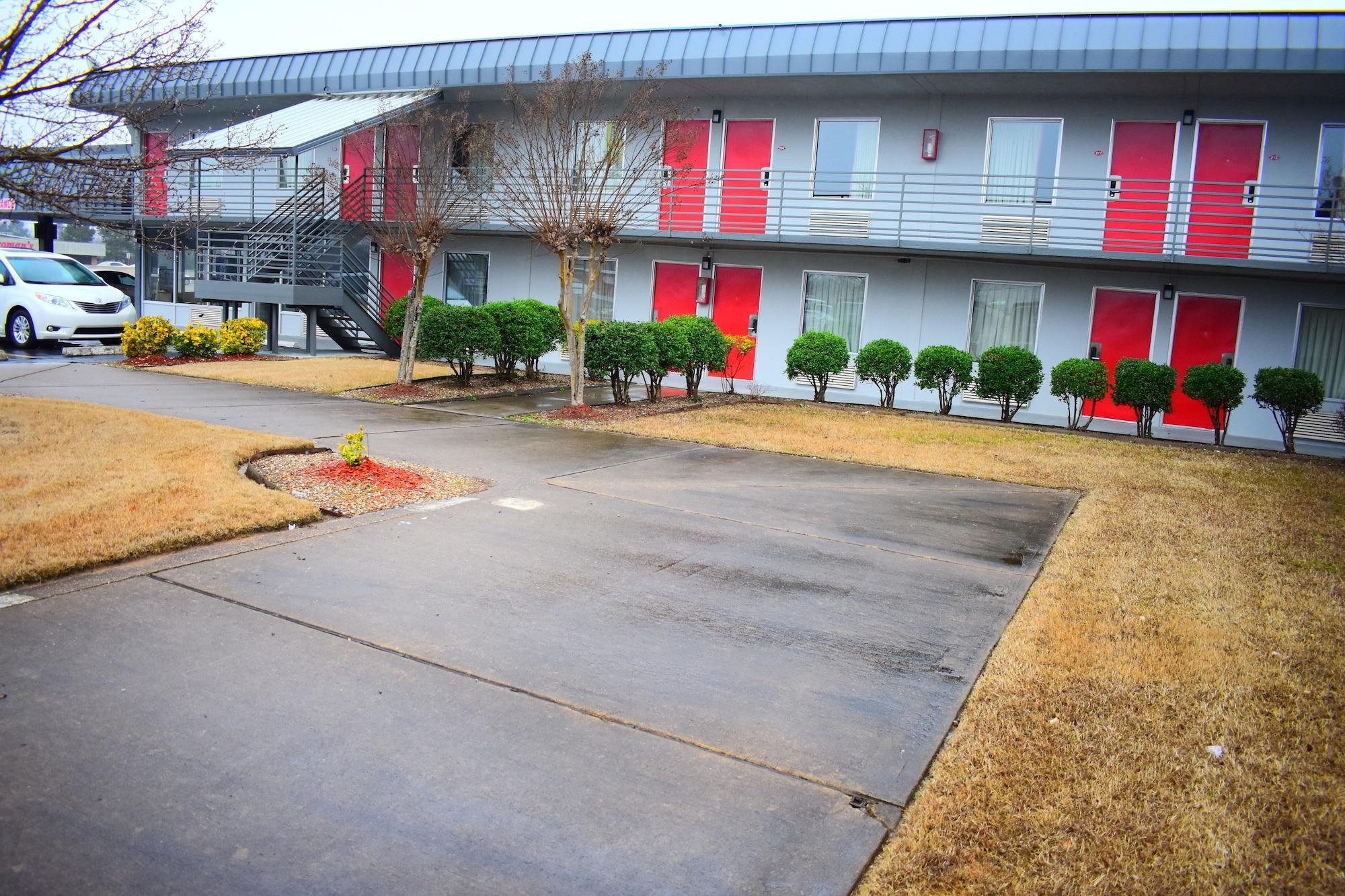 Vista Exterior Economy Inn Little Rock