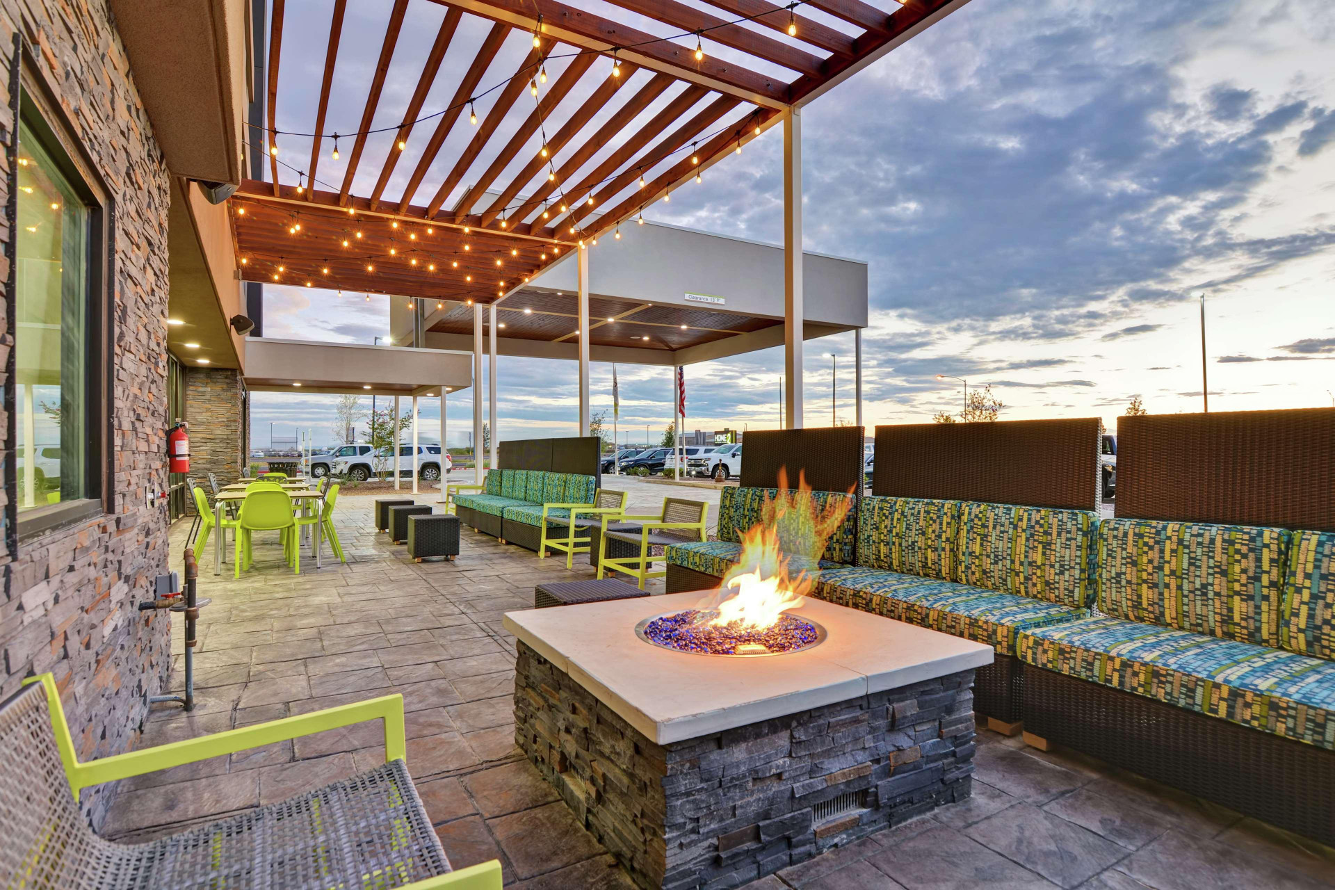 Vista Exterior Home2 Suites by Hilton Pecos