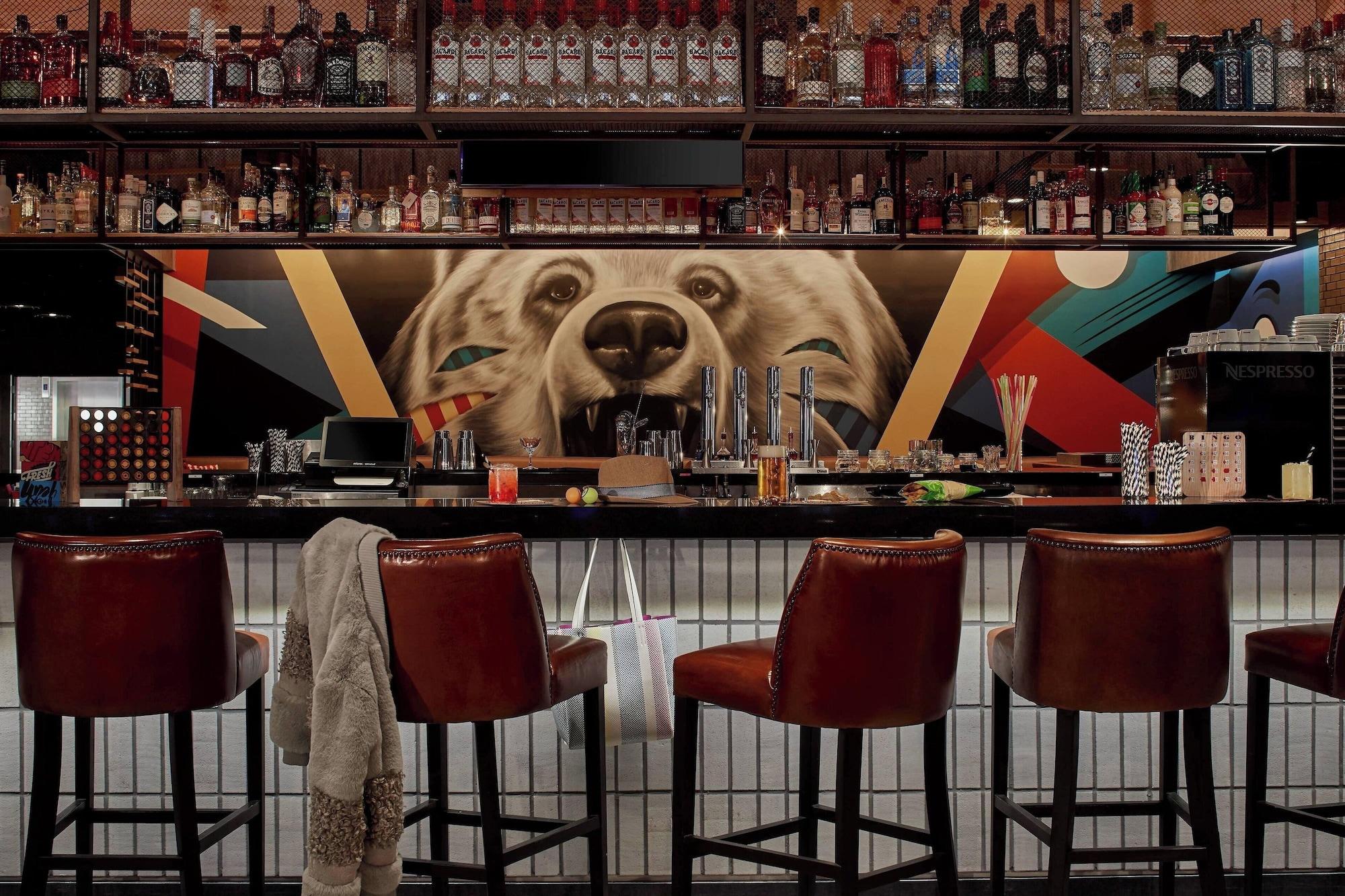Bar/Salón Moxy Atlanta Midtown