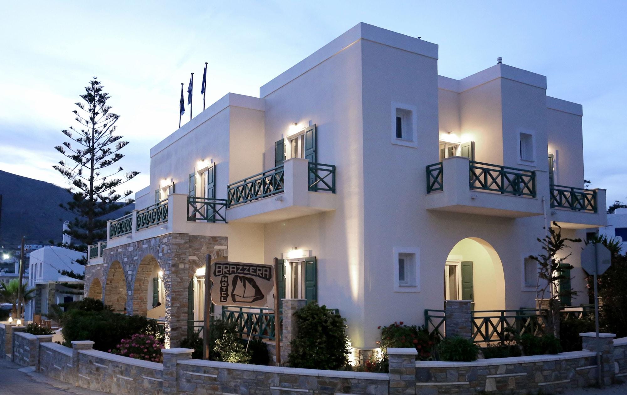 Vista Exterior Brazzera Hotel