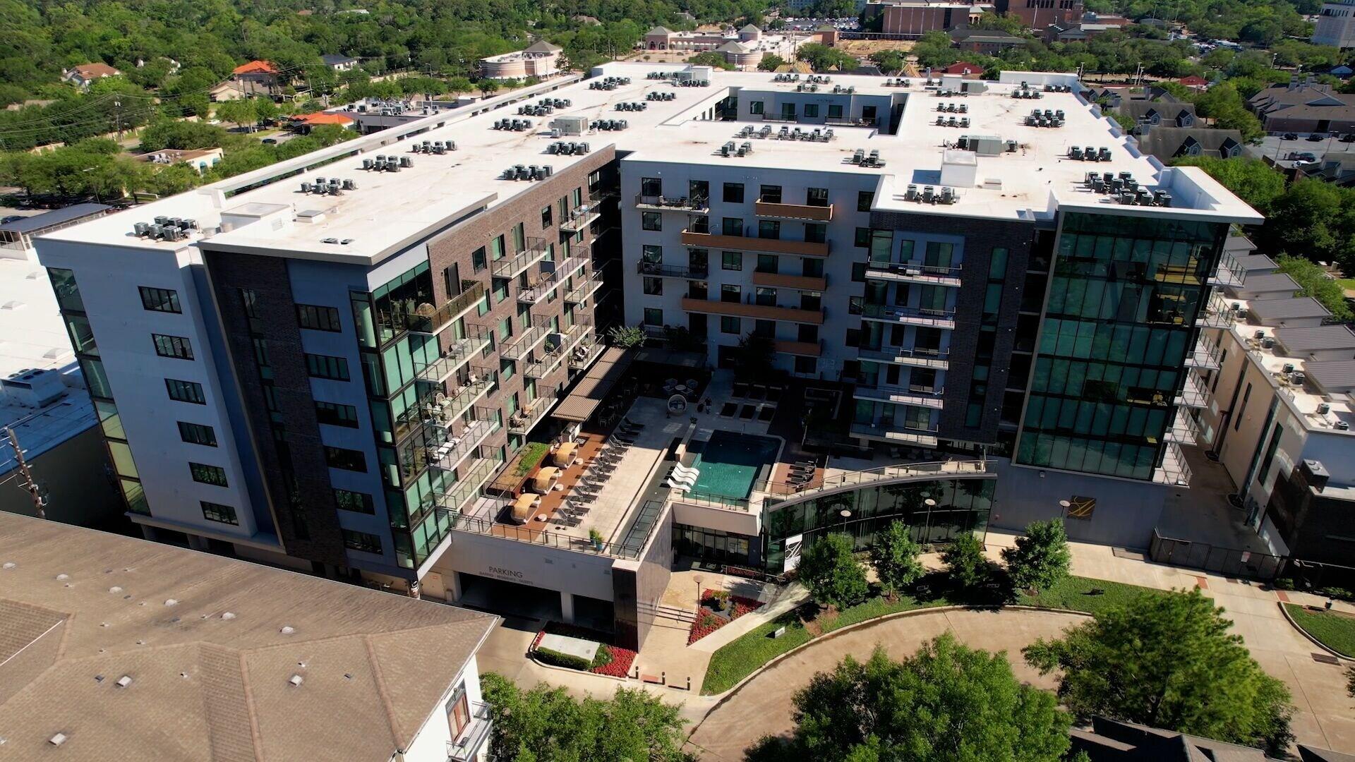 Varios Landing Apartments Houston
