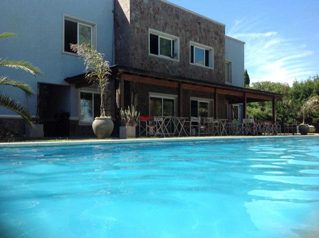 Vista Piscina Las Moras Multiespacio