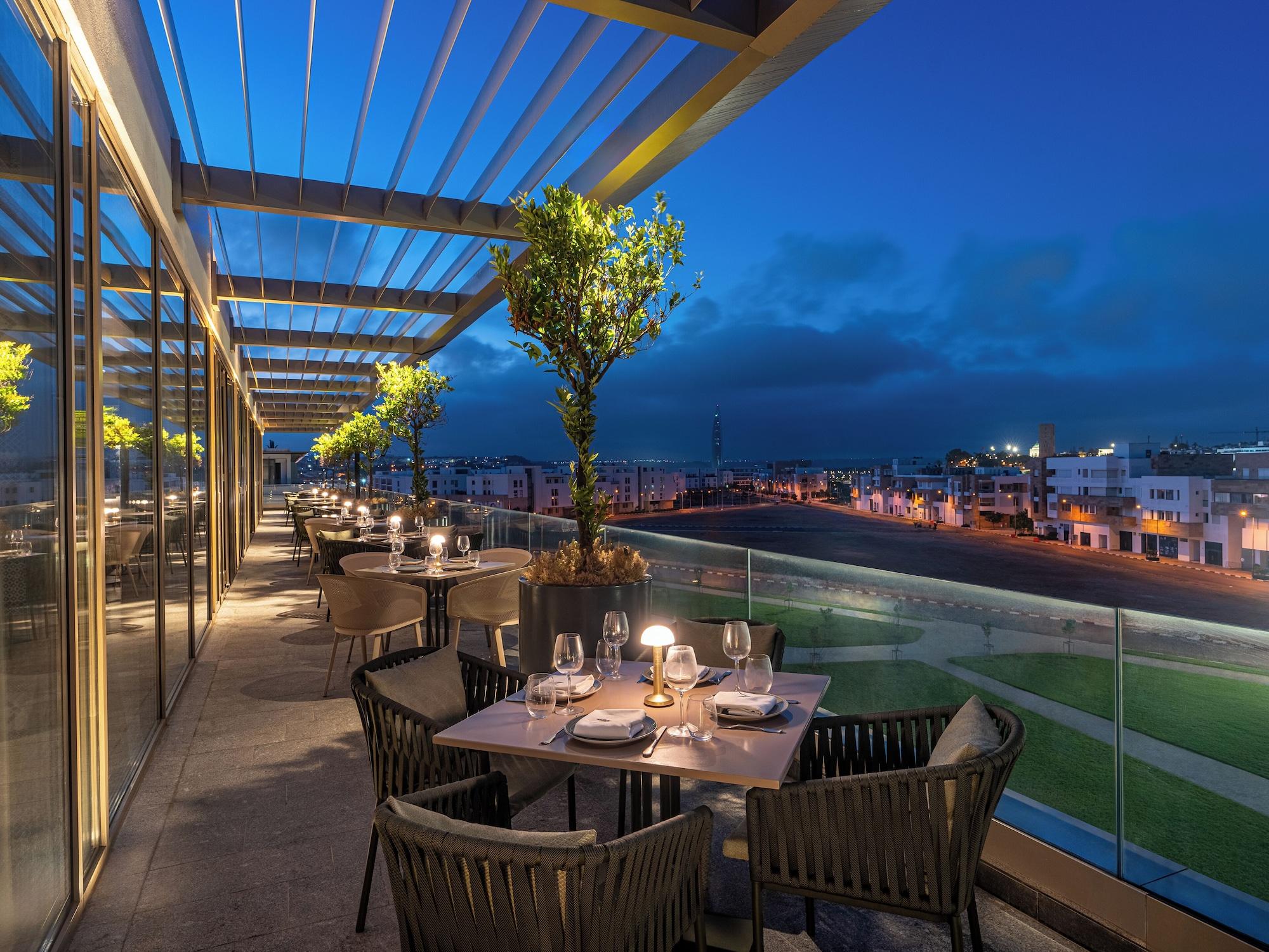 Restaurant Fairmont La Marina Rabat Sale Hotel And Residences