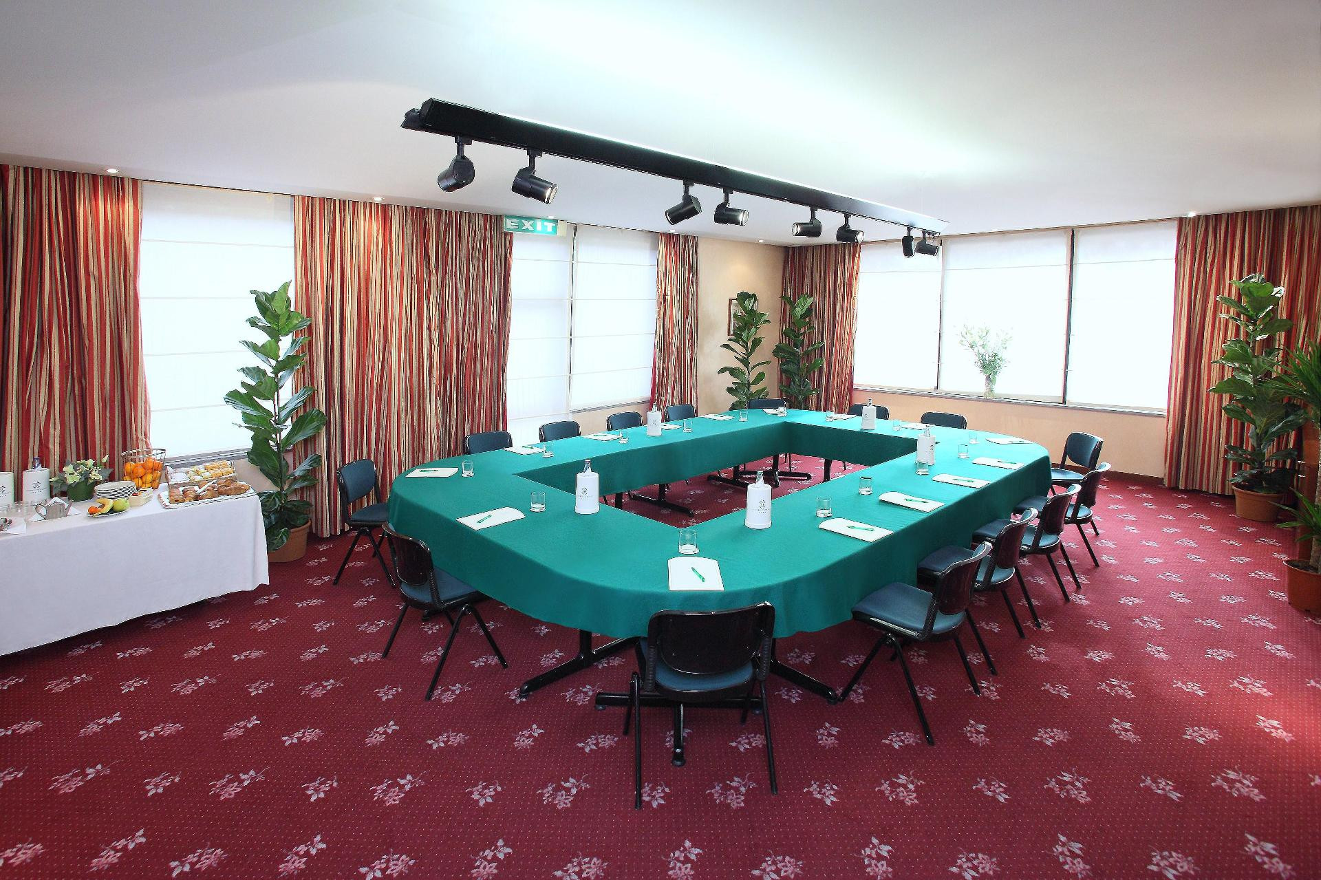 Centro de Negocios Cyrano