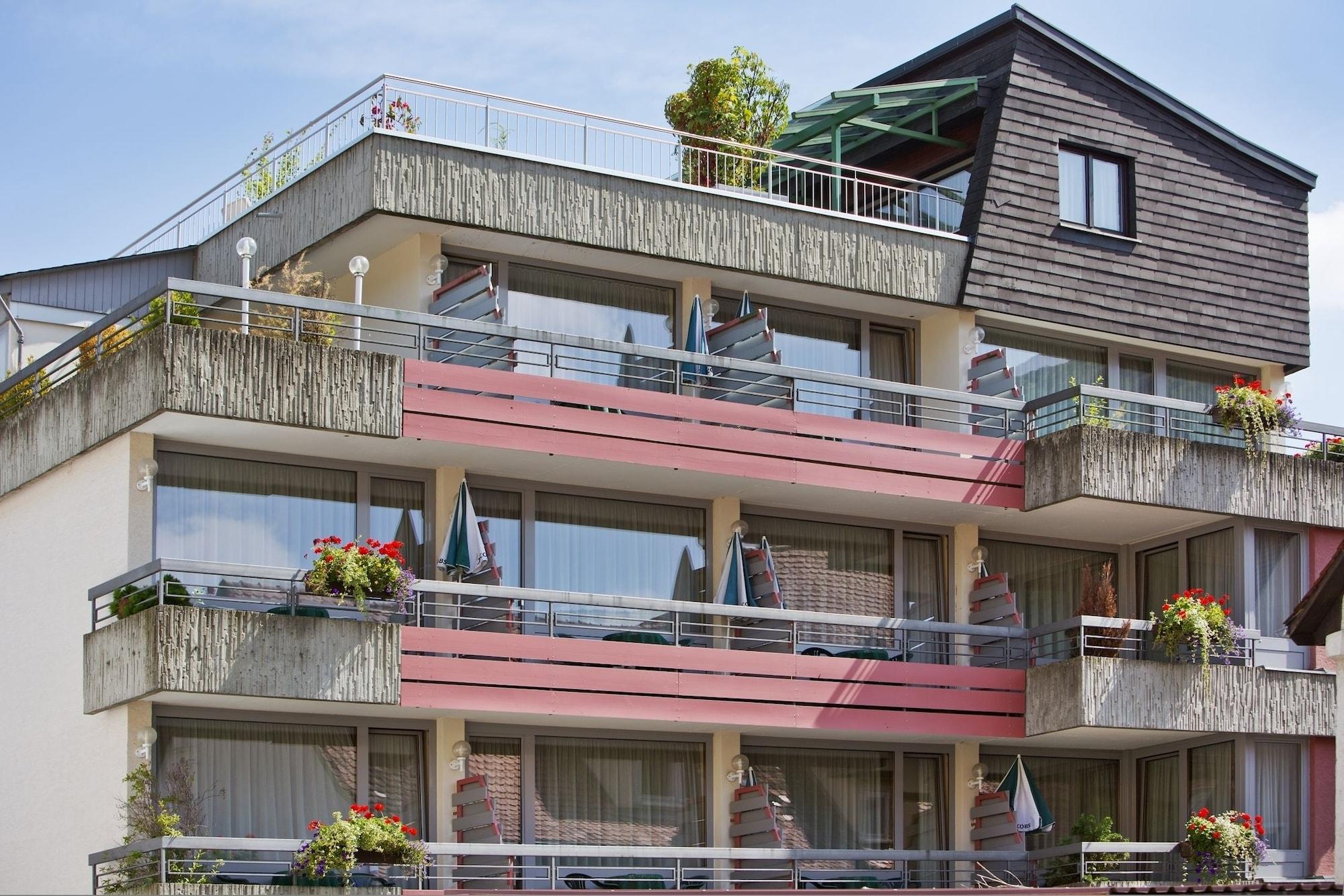 Varios Hotel Buck
