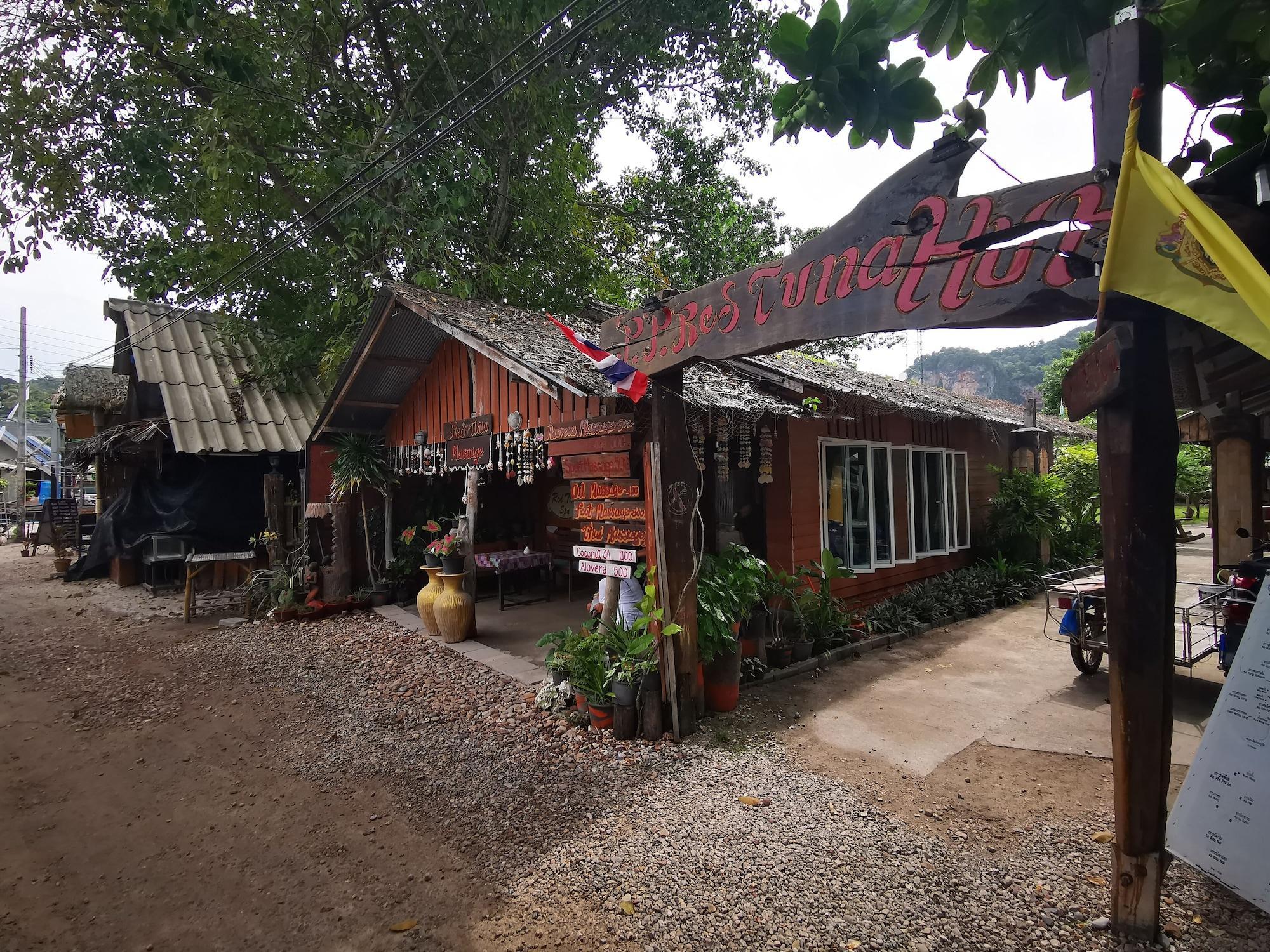 Spa PP Red Tuna Hut