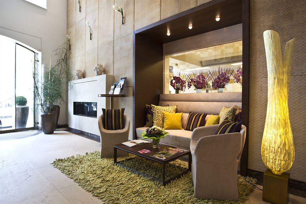 Iris Porsche Hotel & Restaurant by null