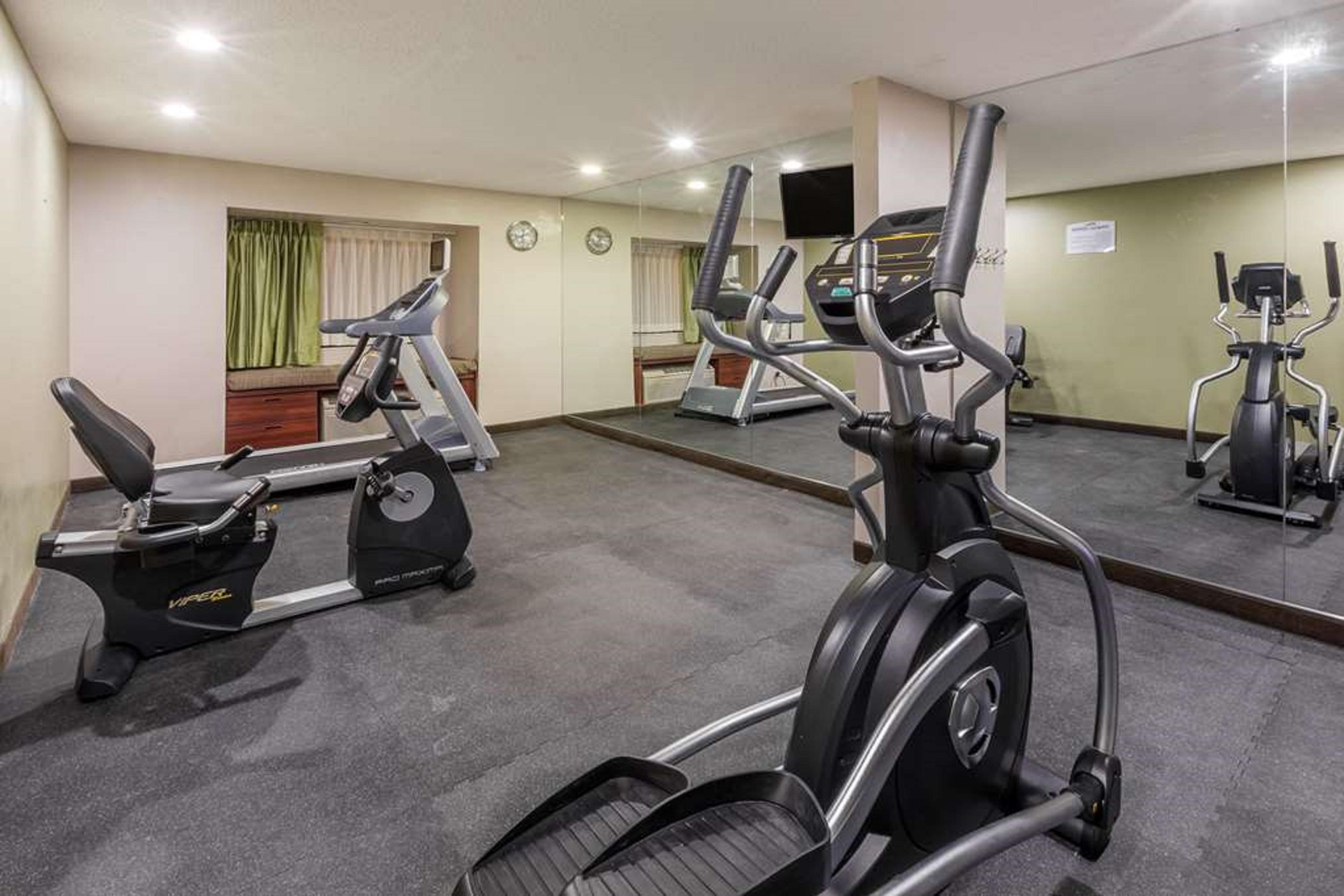 Gimnasio Baymont by Wyndham Gaylord