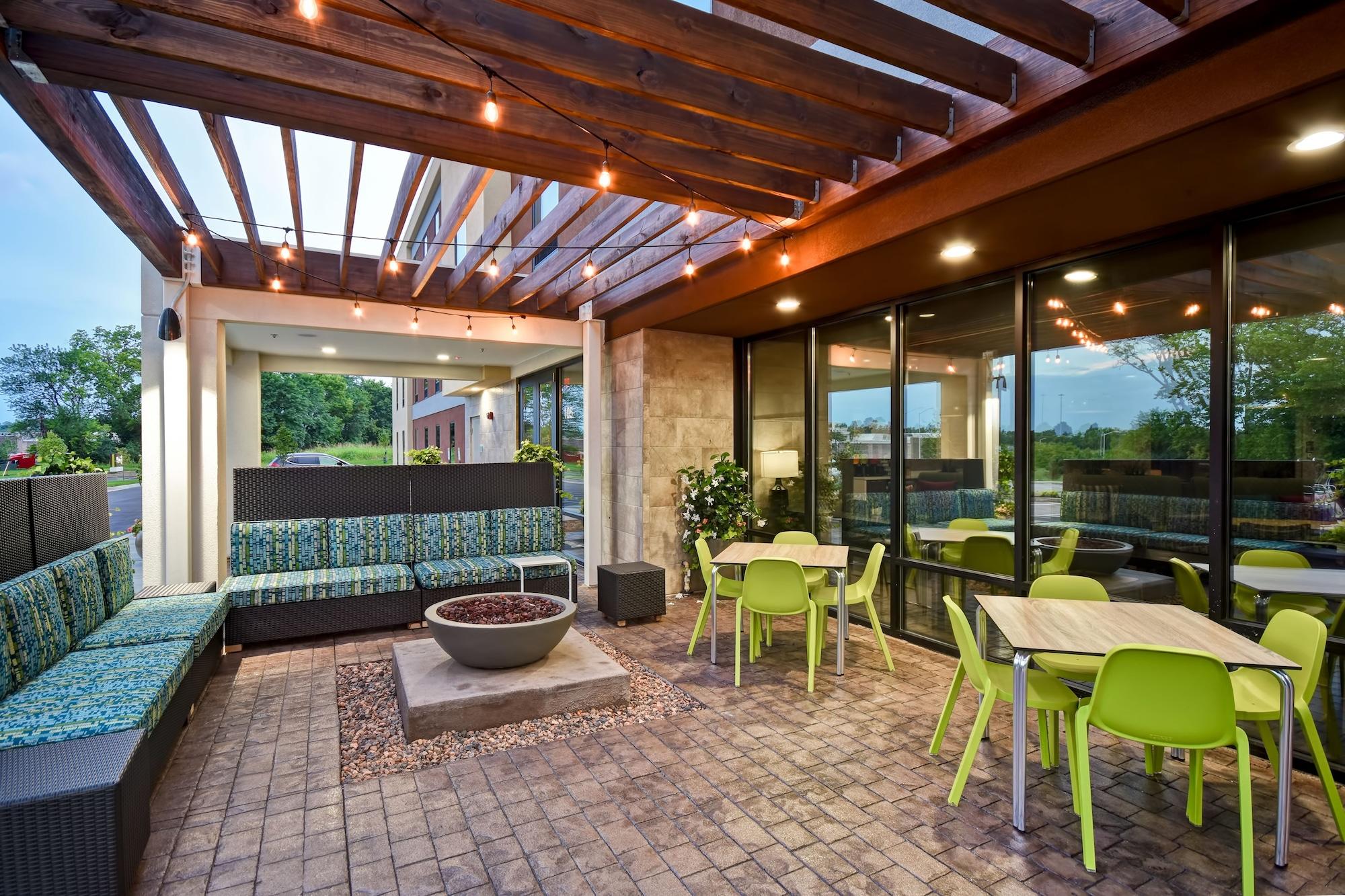 Vista Exterior Home2 Suites by Hilton Frankfort