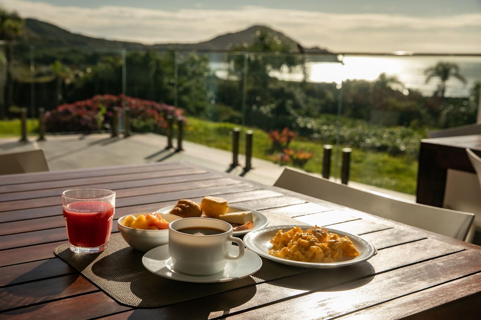 Restaurant Fazenda Verde Praia do Rosa